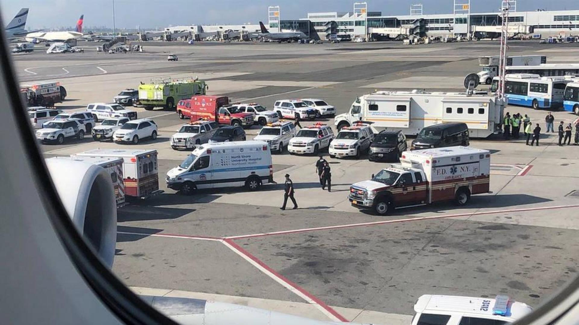 Un avión procedente de Dubai, puesto en cuarentena en Nueva York
