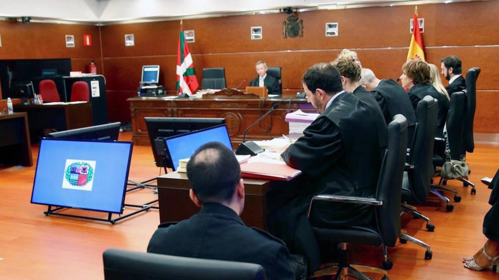 El acusado de asesinar a un bebé en Vitoria: "Tenía que acabar con la semilla de mal"