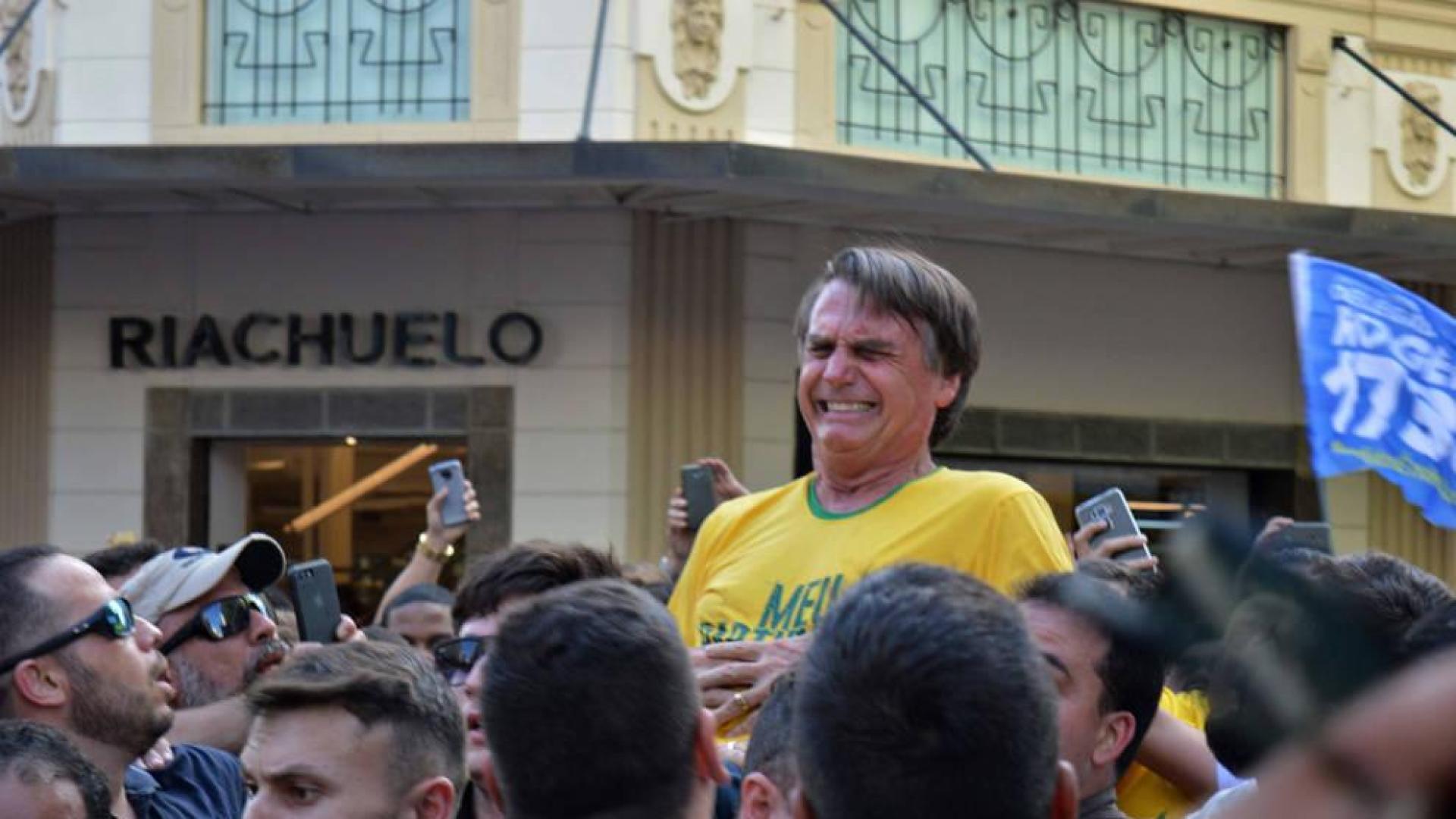 El ataque contra un candidato aumenta la tensión en Brasil a un mes de las elecciones