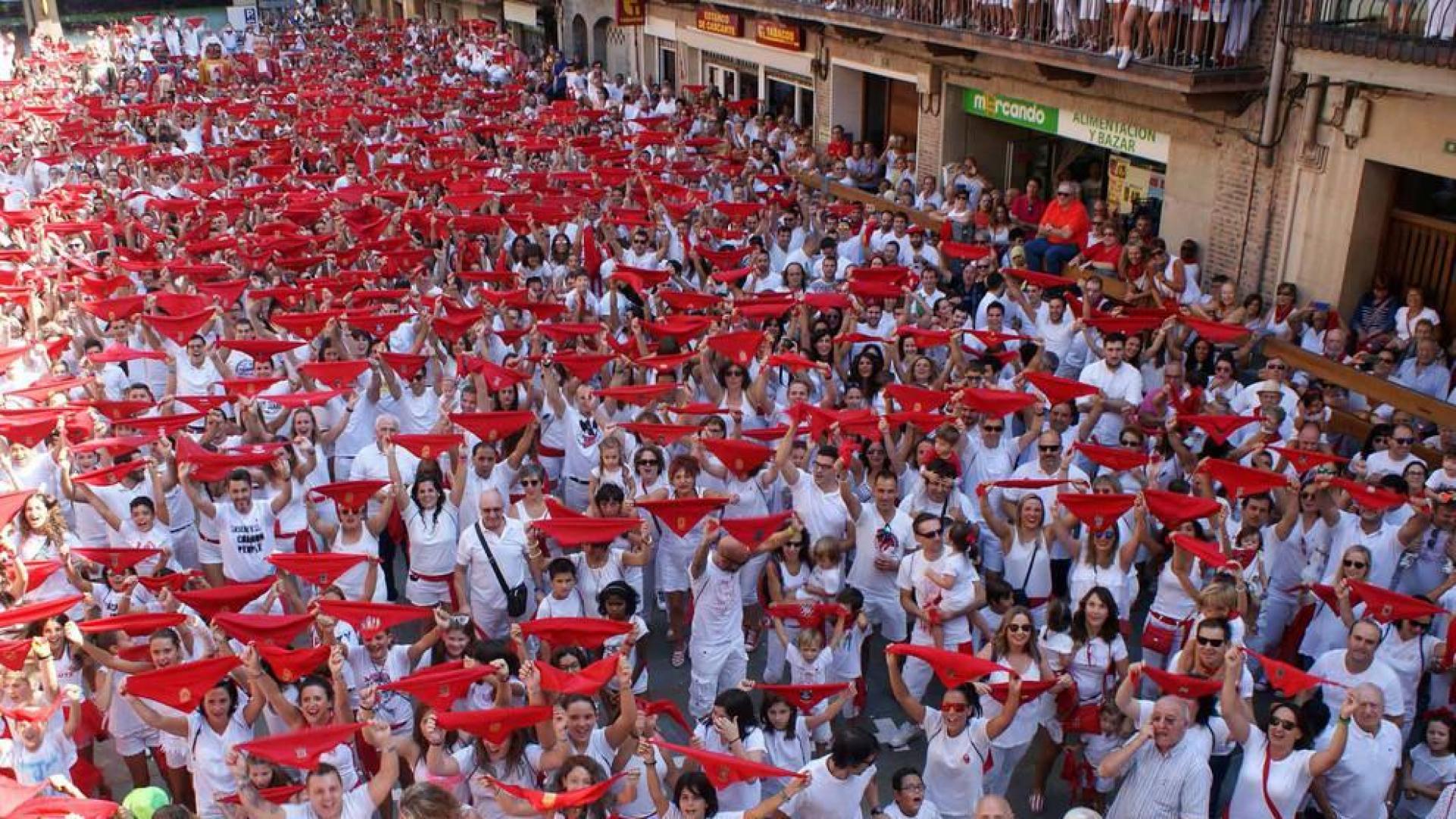 Los cascantinos arrancaron este sábado, 8 de septiembre, sus fiestas en honor a la Virgen del Romero. La fiesta se prolongará hasta el próximo 16 de septiembre