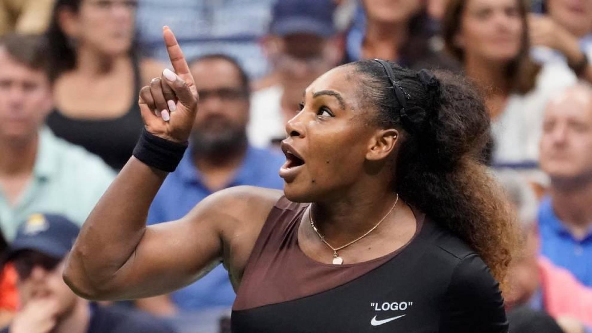 Serena Williams, multada con 17.000 dólares por su conducta en la final