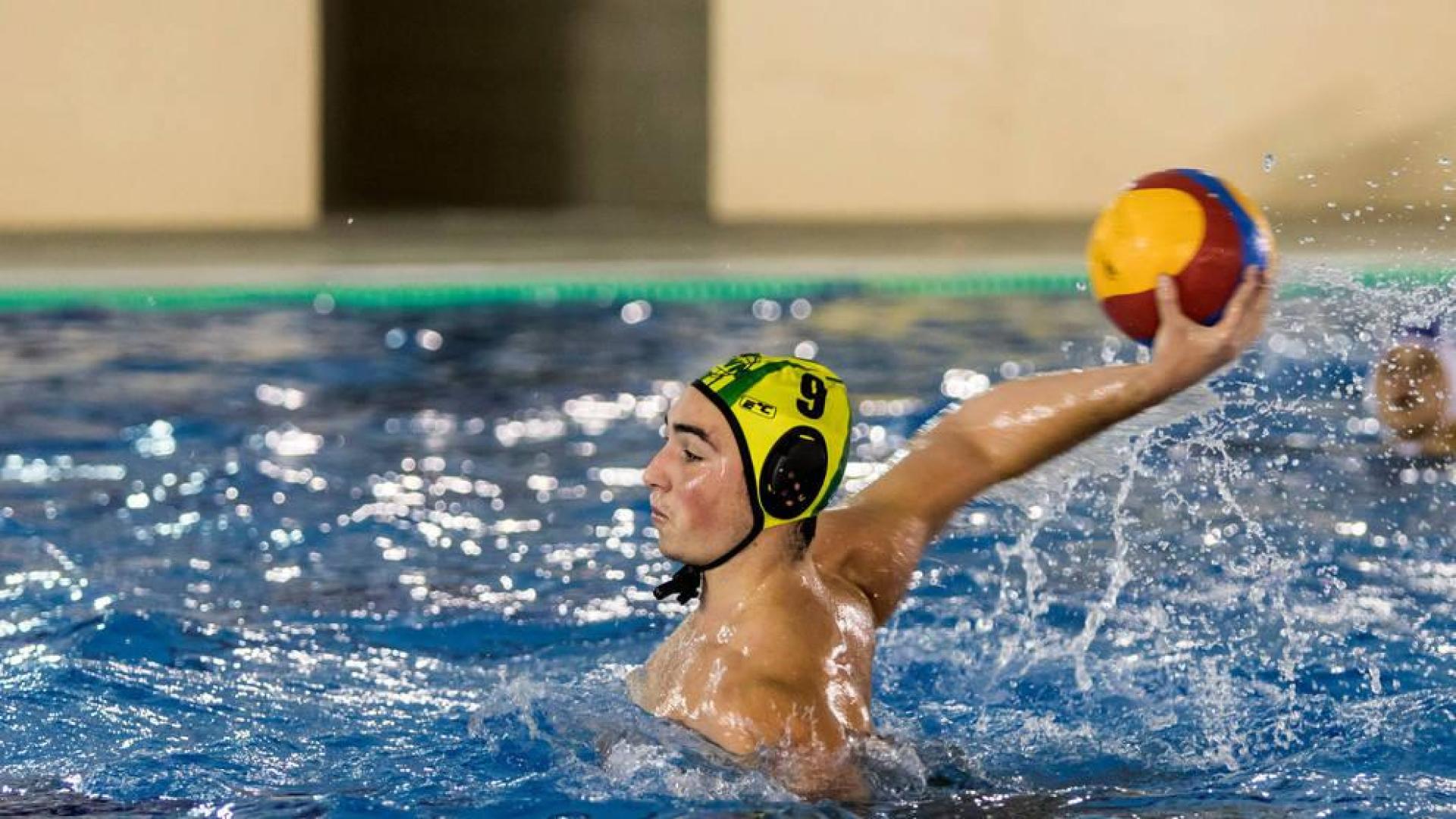 Waterpolo Navarra, todo igual a falta de dos jornadas