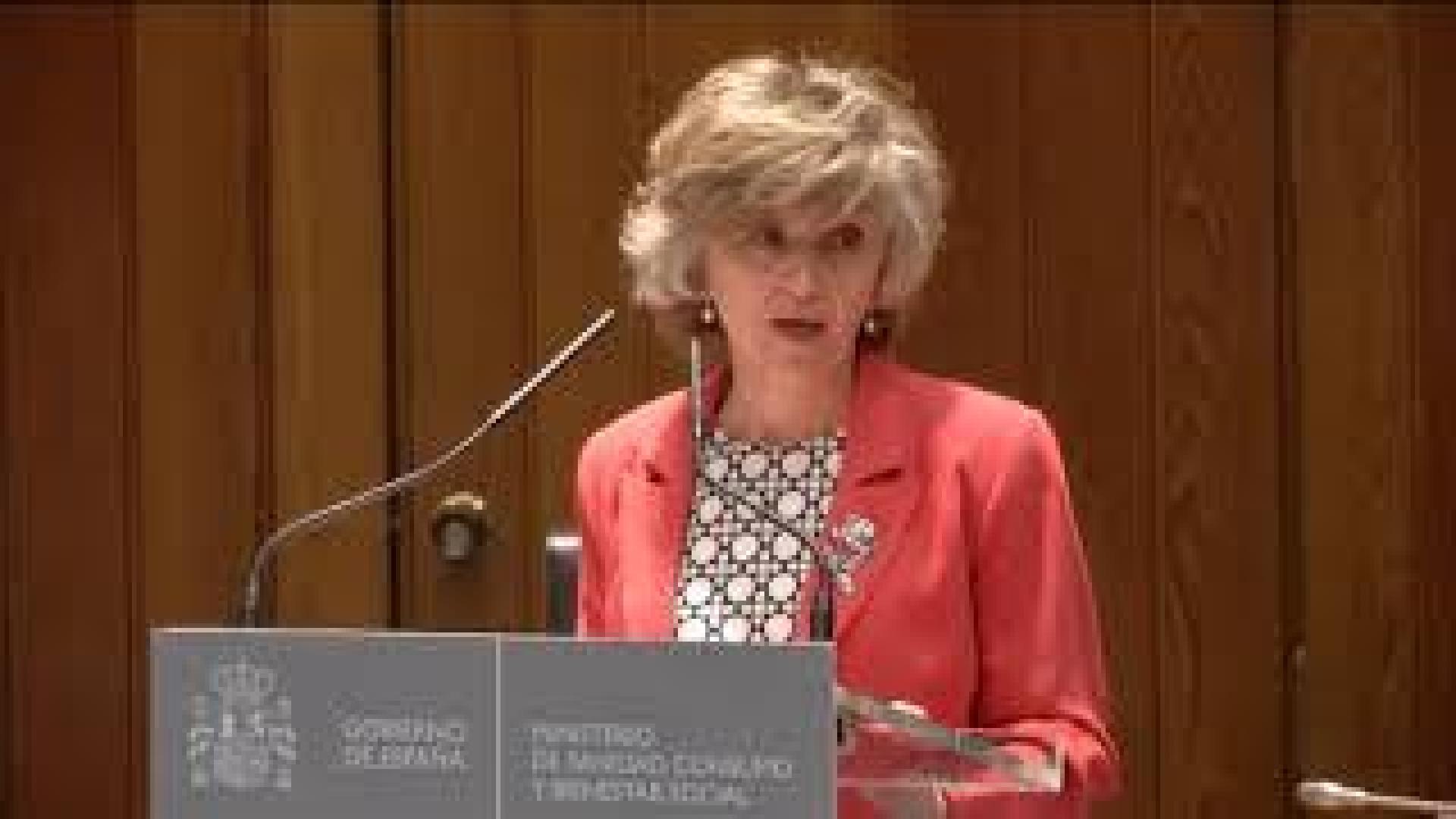 Montón entrega a Carcedo la cartera de Sanidad