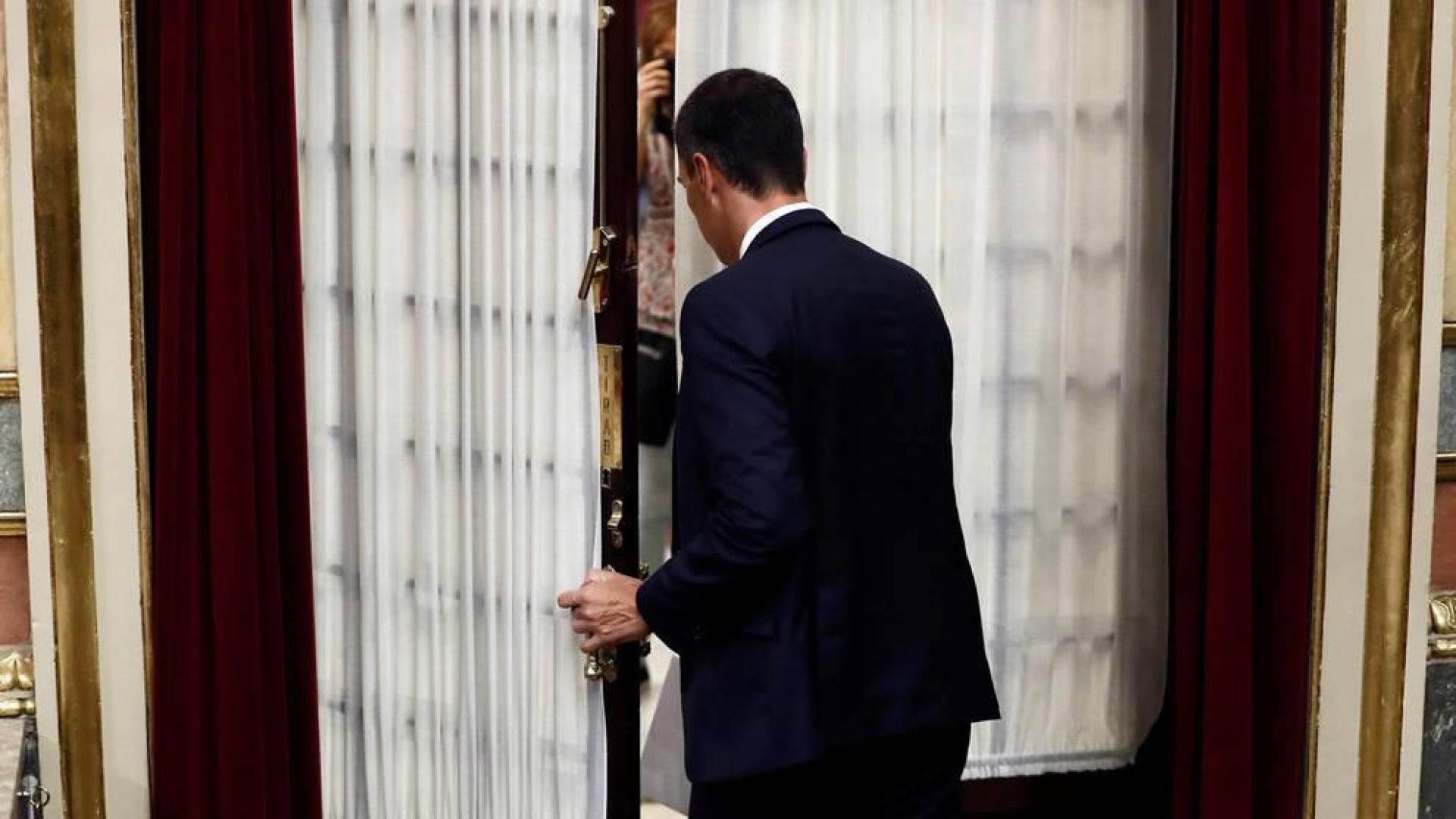 Los medios que acusan a Sánchez se reafirman y se remiten a los tribunales