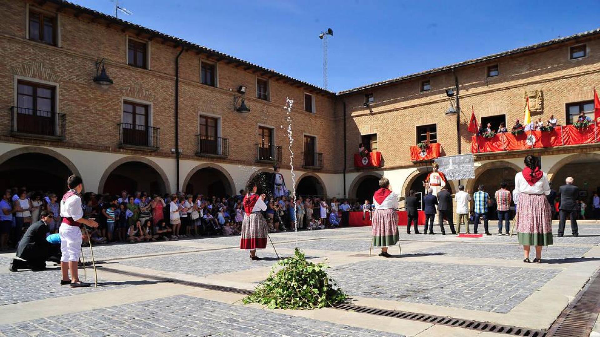 Larraga celebra el primer centenario de la Traída del Agua a la localidad