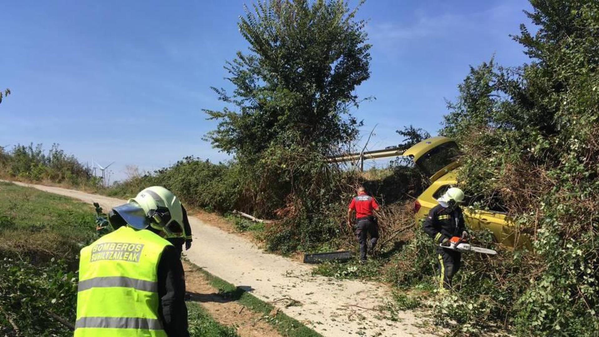 Una persona trasladada al CHN tras salirse un vehículo de la vía en Garínoain