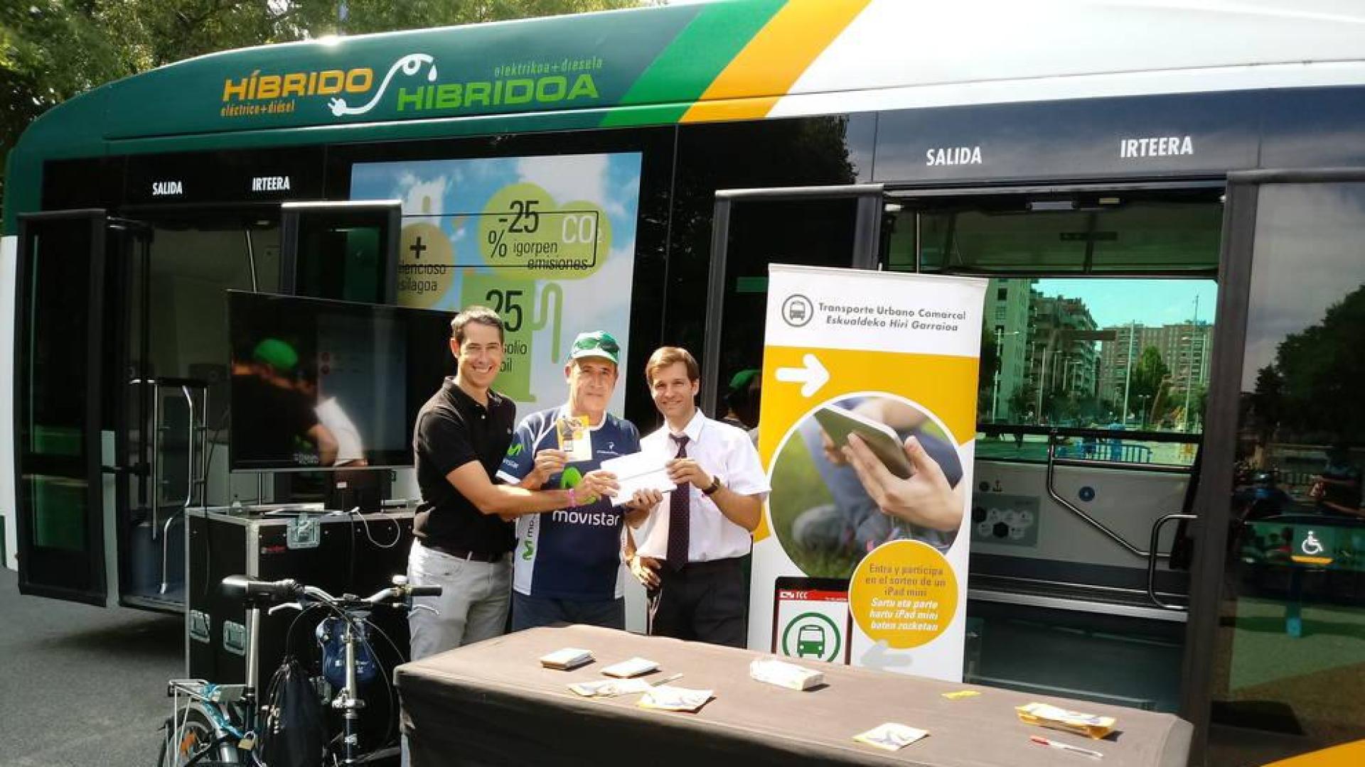 Un vecino de Mendillorri recibe el premio con motivo de la semana europea de la movilidad