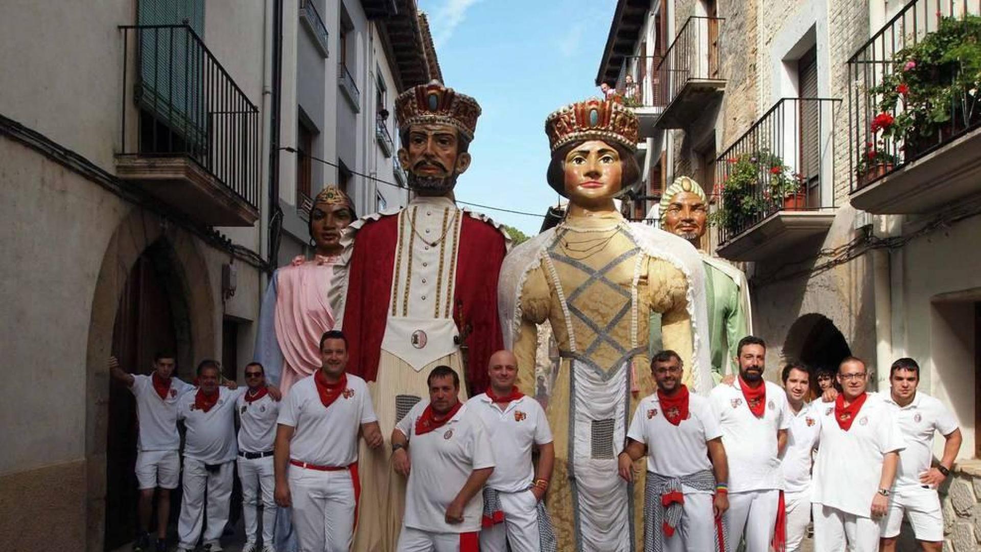 Despedida de los gigantes y encierro en el último día de las fiestas de Sangüesa (17 de septiembre)