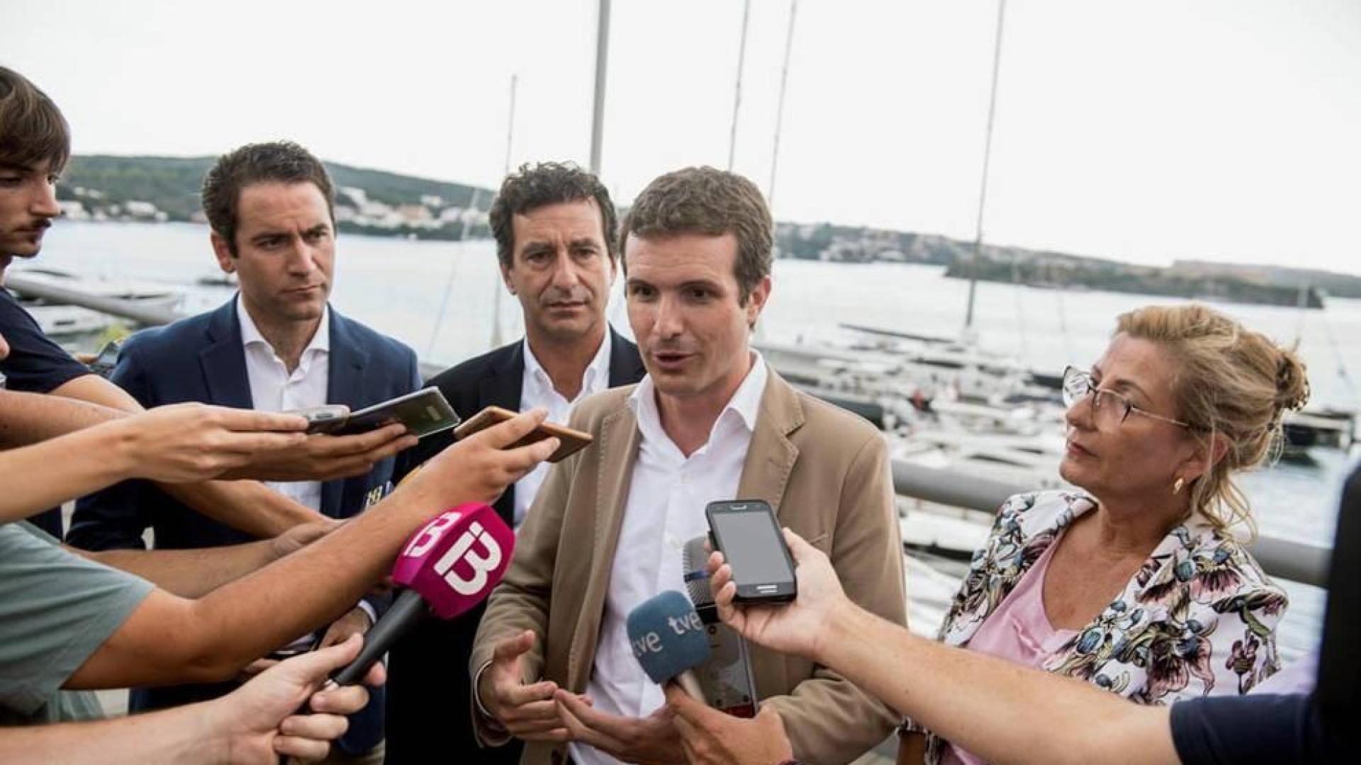 Casado: "El Gobierno se carga el reparto de poderes si quita el veto del PP en el Senado"