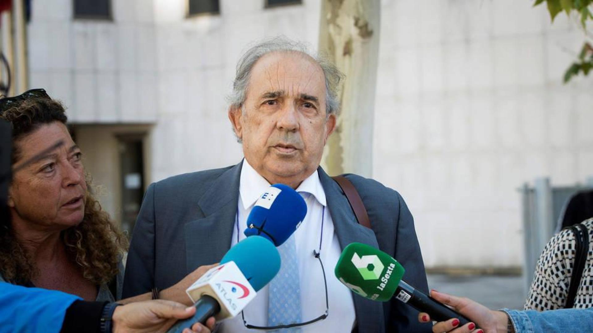 El exdirector del máster de Cifuentes usó una 'tarjeta black' para gastos personales