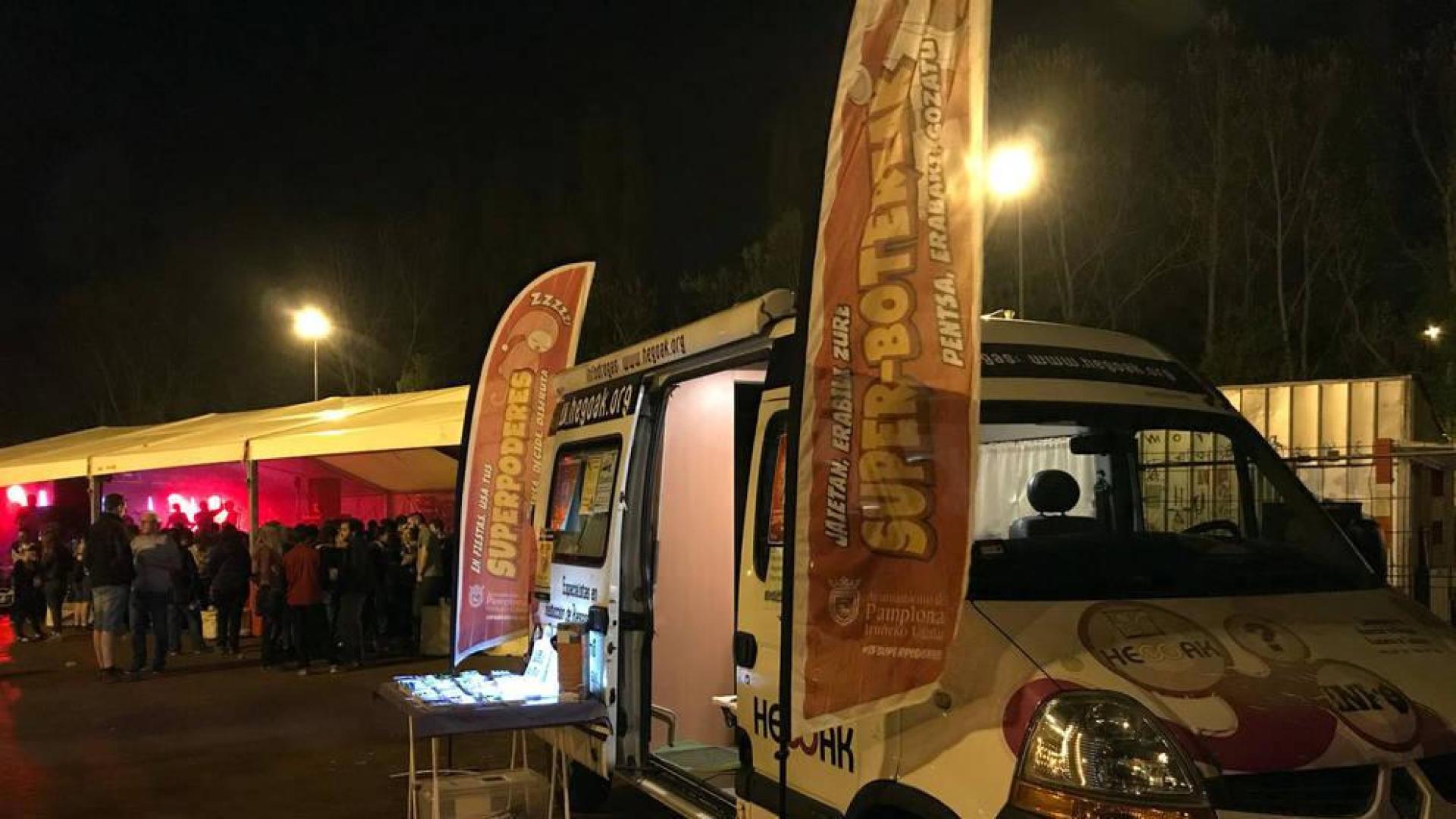 El punto de información sobre consumos, presente en San Fermín txikito