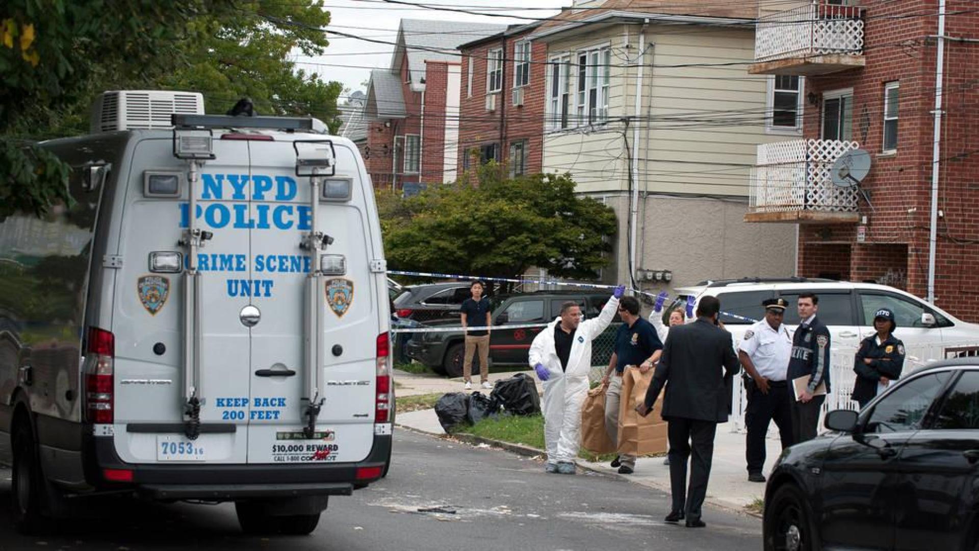 Tres bebés y dos adultos, apuñalados en una guardería en Nueva York