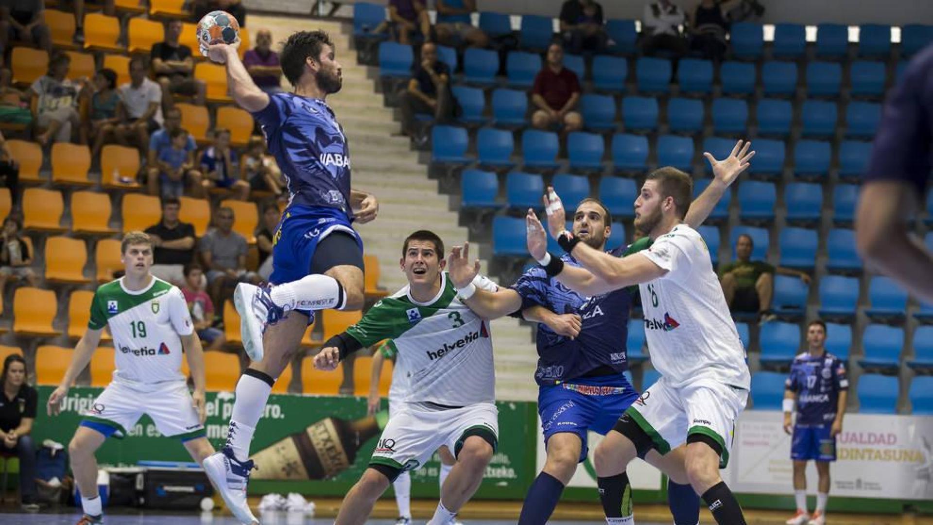 A la tercera, ¿la vencida?