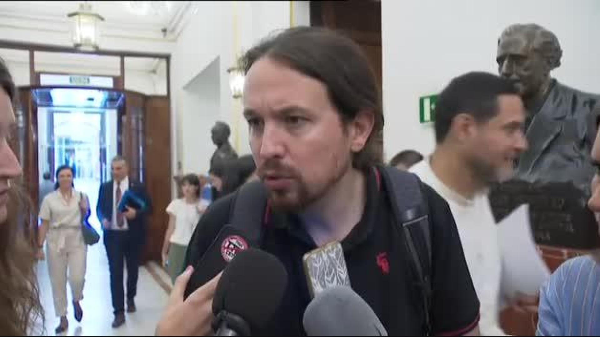 Iglesias pide la dimisión de Delgado por su presunta relación con Villarejo