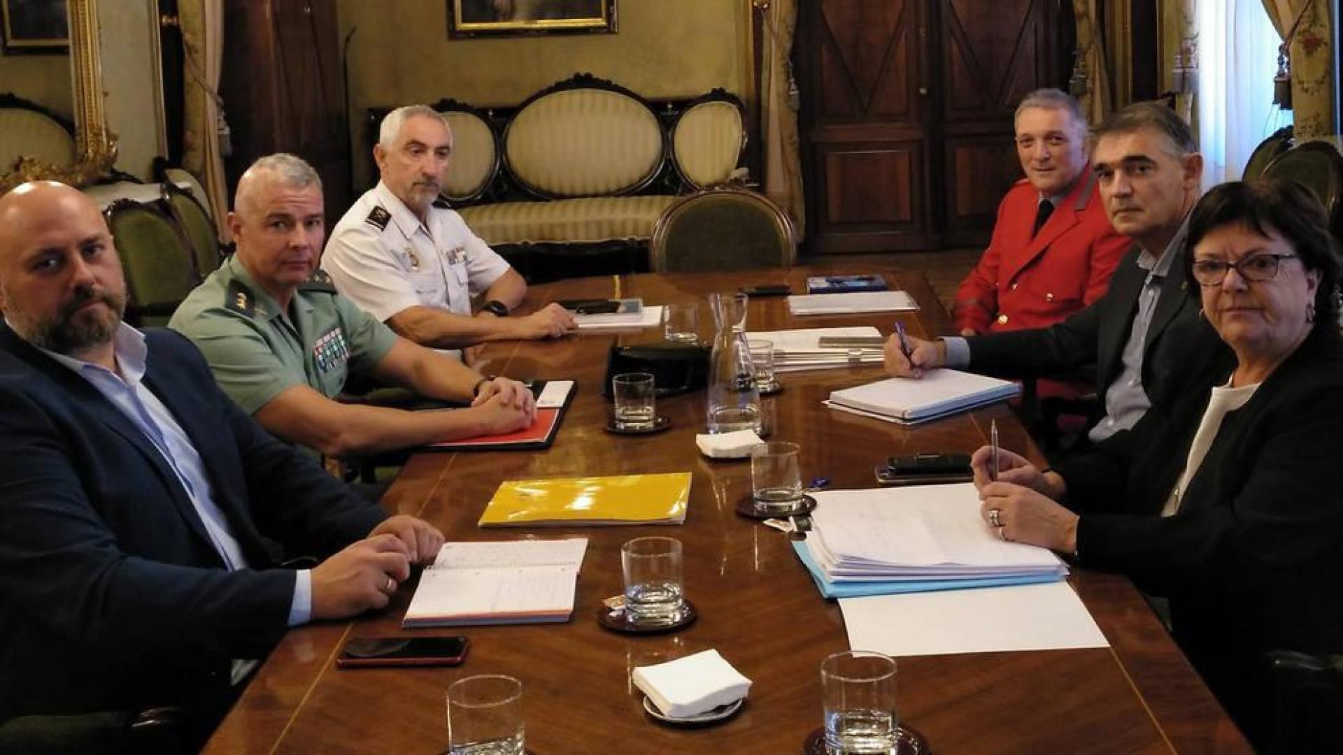 Beaumont y el delegado del Gobierno se reúnen en el Palacio de Navarra