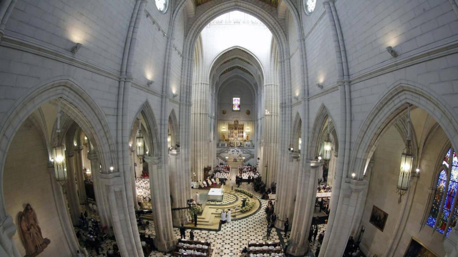 La familia enterrará a Franco en el cementerio de la Almudena si se exhuma