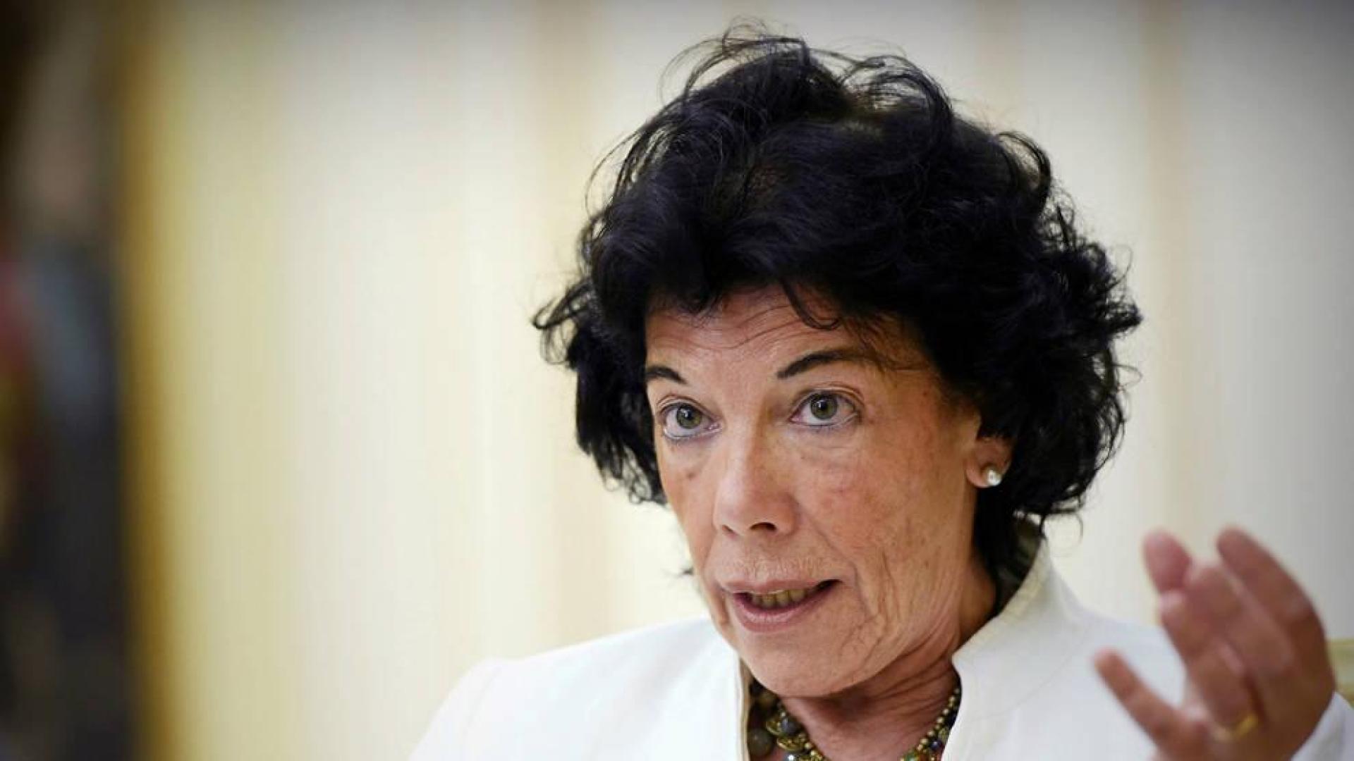 El Gobierno central estudia prohibir los móviles en los centros escolares