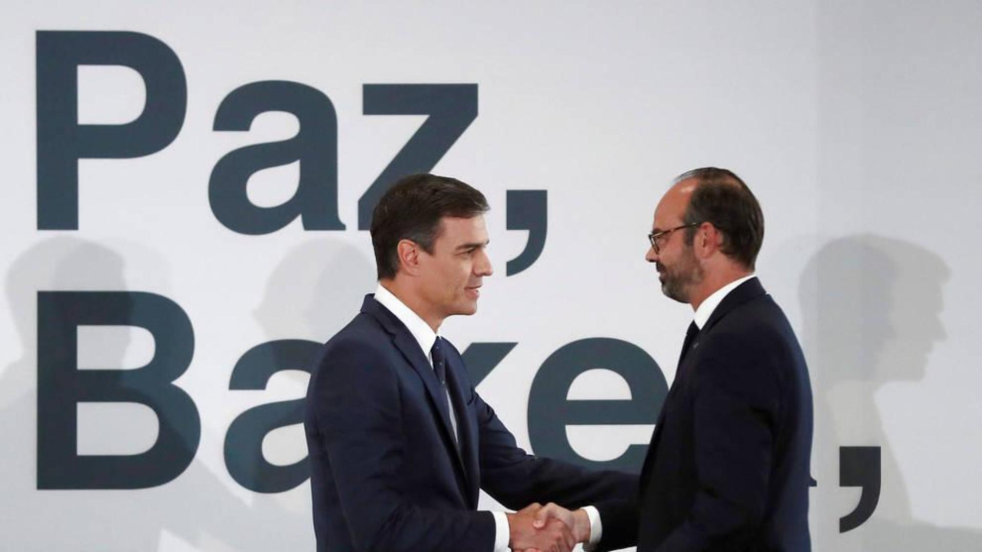 Sánchez reivindica a las víctimas de ETA frente a la tentación de la desmemoria