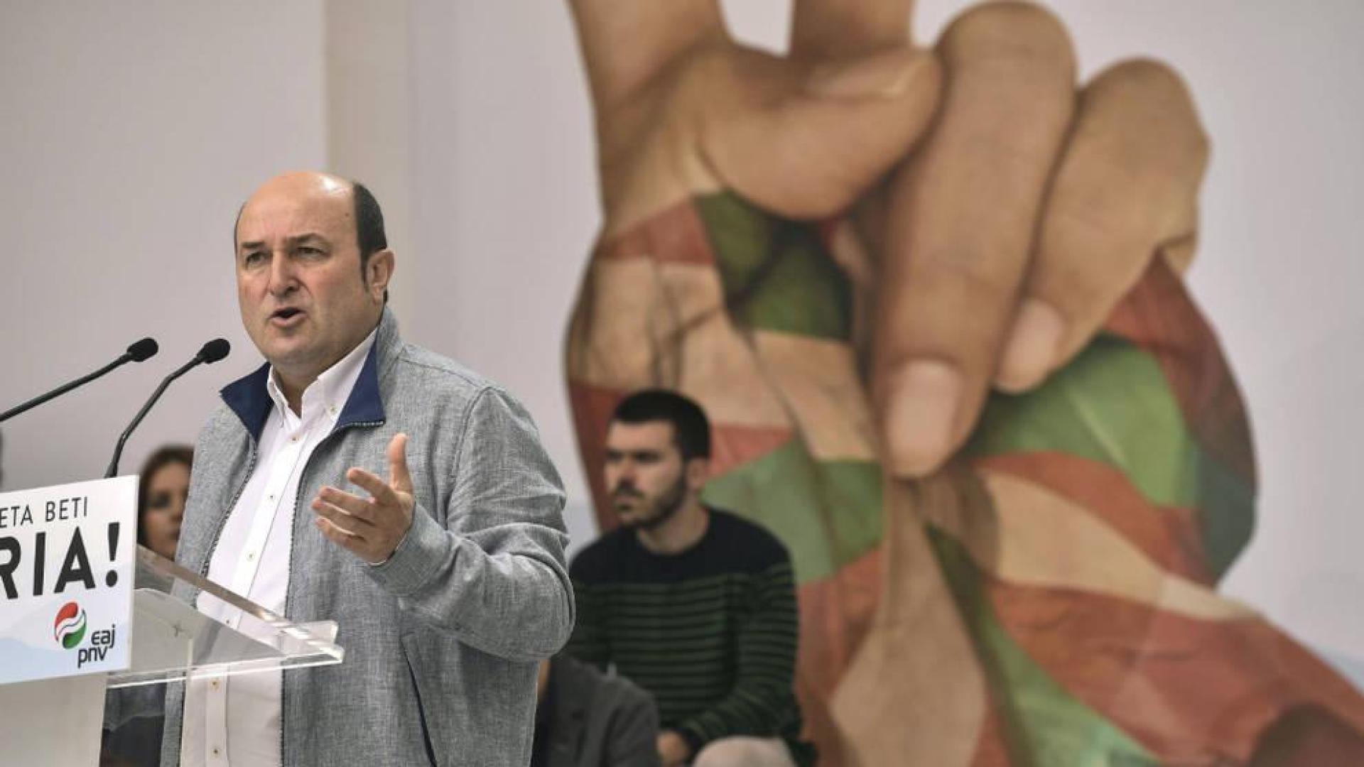 Ortuzar reclama una relación bilateral de la nación vasca con el Estado