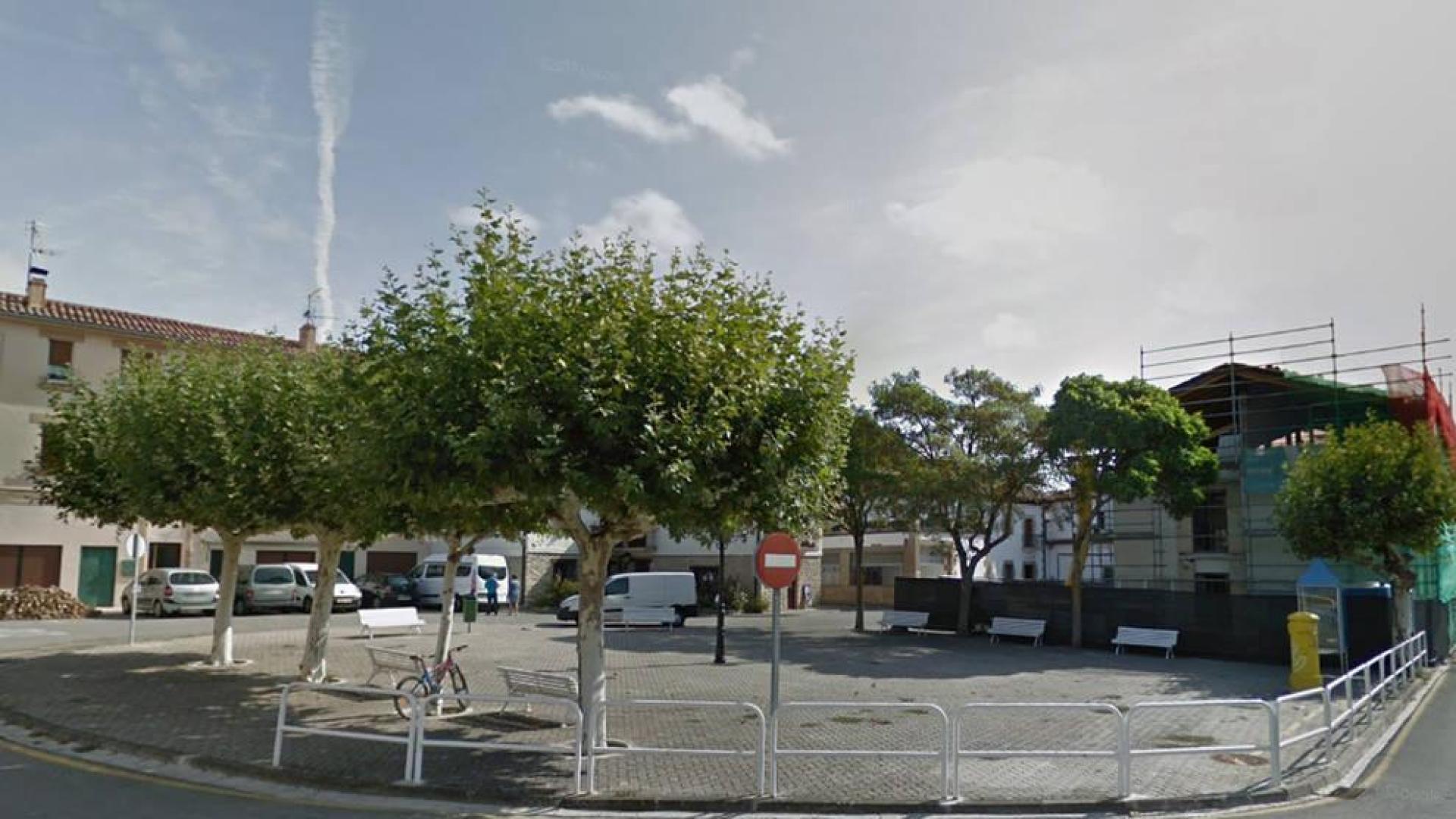 576.000 € para reurbanizar la plaza Ramón Esparza en Zizur Renovación del alumbrado