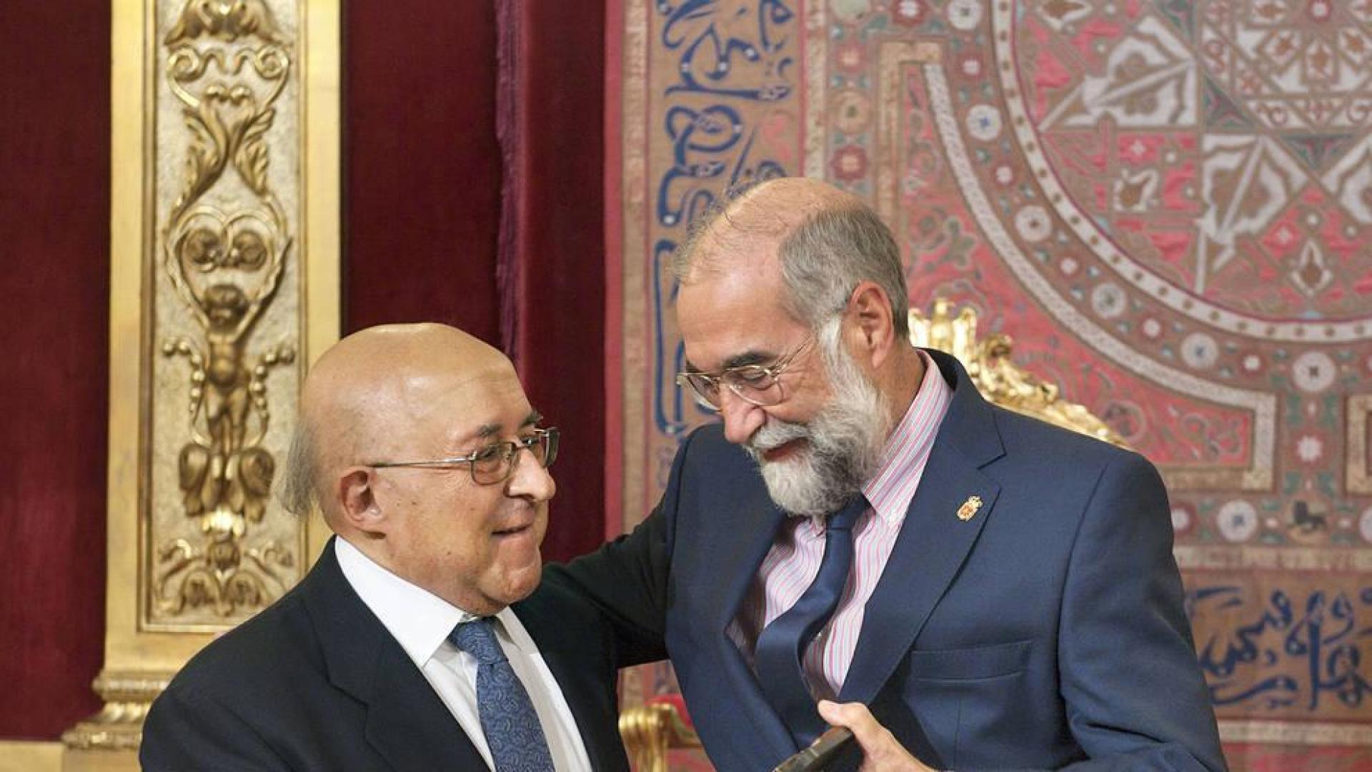 El anestesiólogo Salvador Carrascosa, galardonado con el IX Premio Sánchez Nicolay