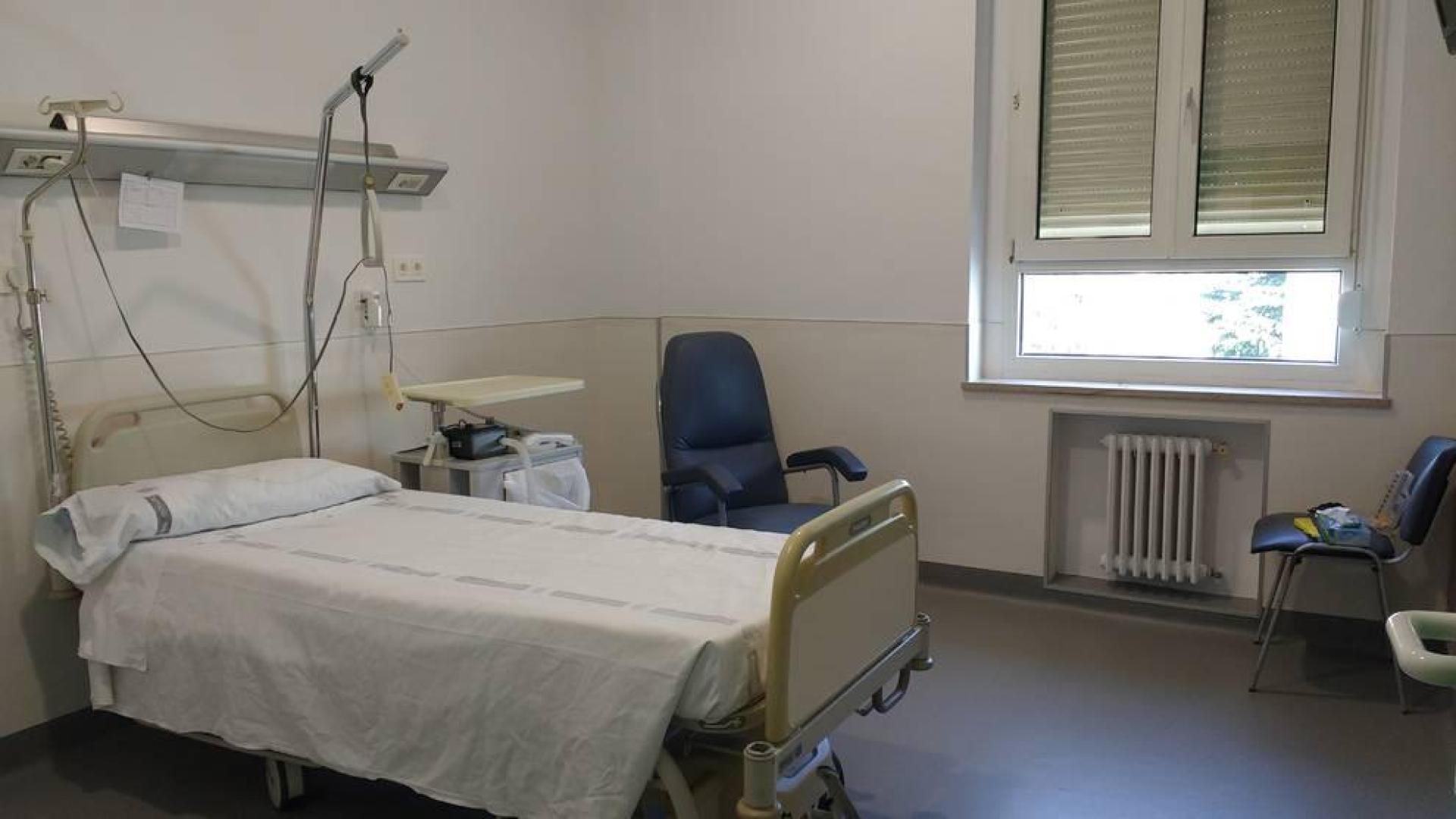 Dos habitaciones individuales en el CHN para pacientes de cirugía por obesidad
