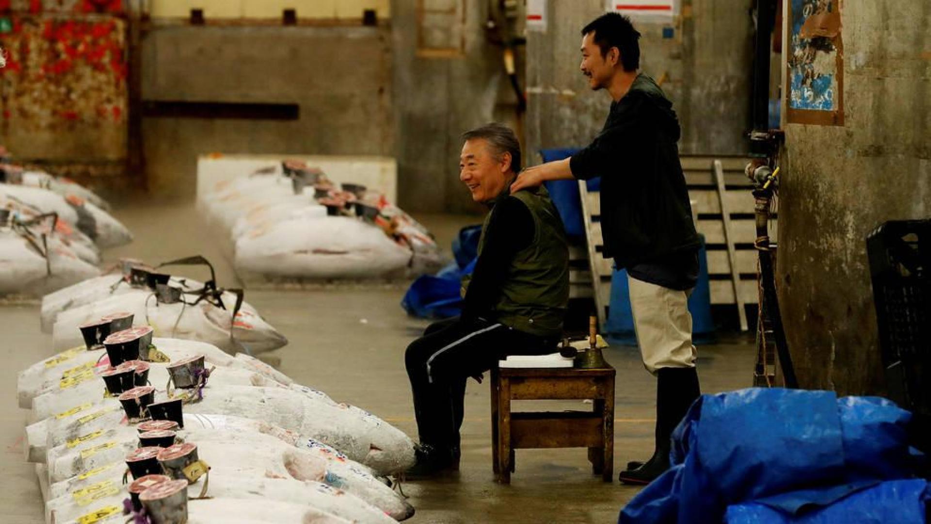 Baja la persiana el mercado tokiota de pescado de Tsukiji