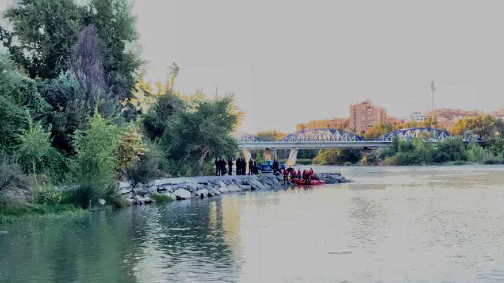 Rescatado el cuerpo sin vida de un joven en el río Ebro, a su paso por Zaragoza