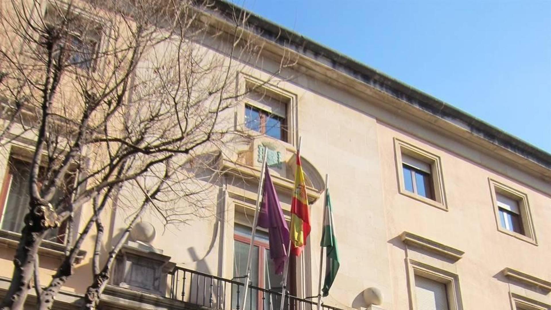 Condenado por arrancar dos dientes a otro que medió para que no pegara a su pareja