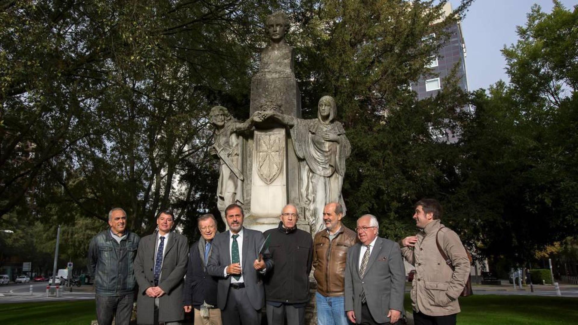 Homenaje a la figura de Navarro Villoslada