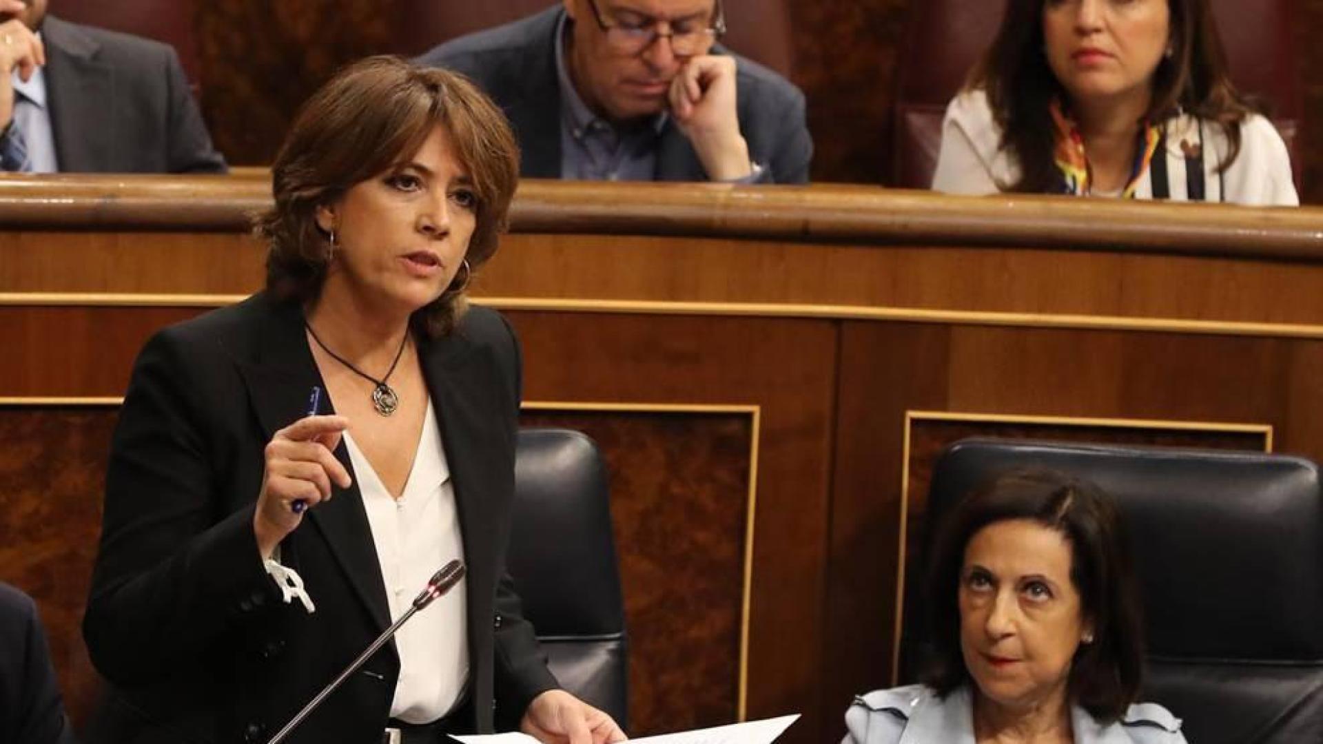 Delgado asegura que se siente "víctima" y acusa al PP de "chantajear" como Villarejo