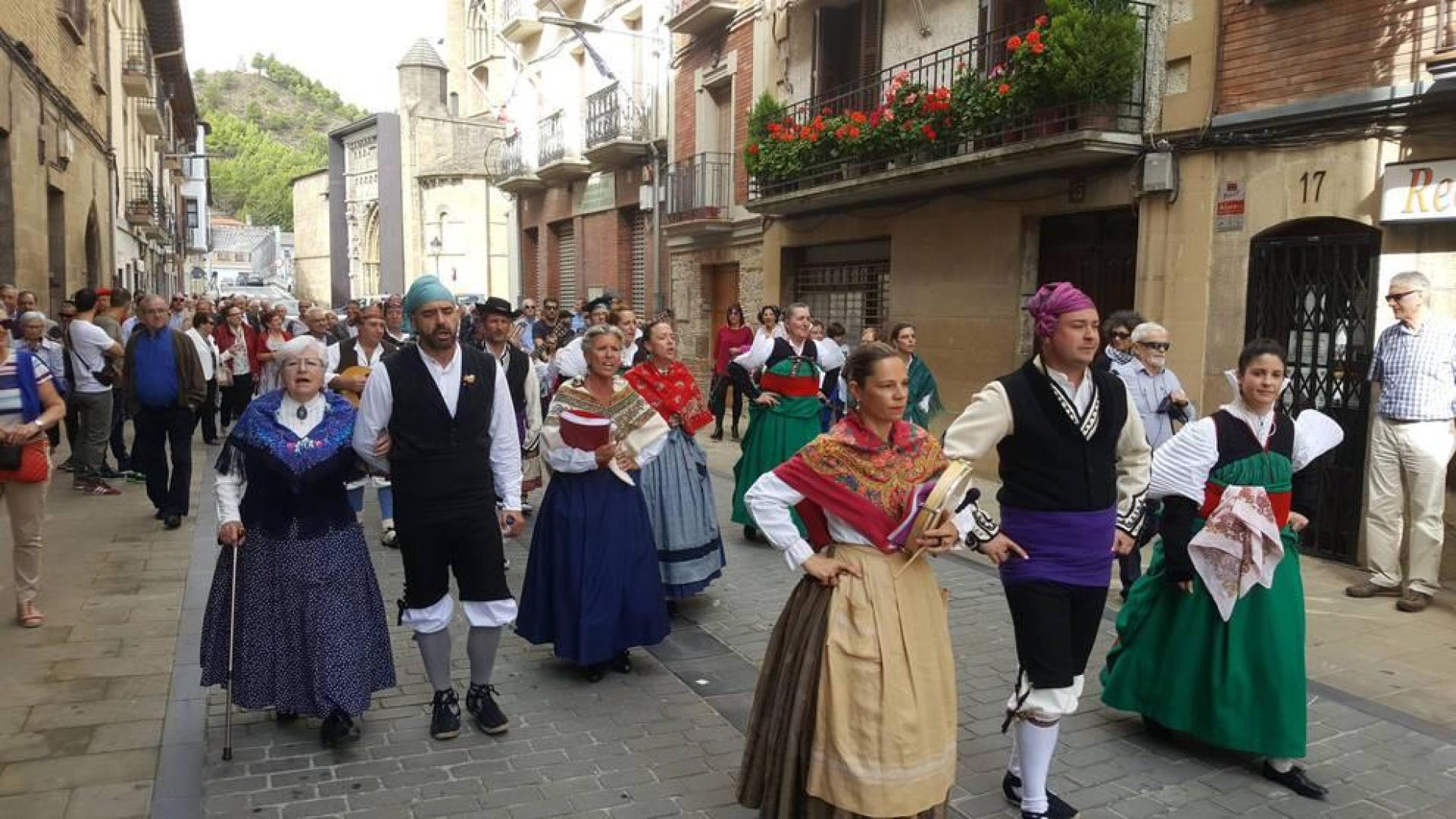 La colonia aragonesa de Sangüesa celebra la fiesta del Pilar