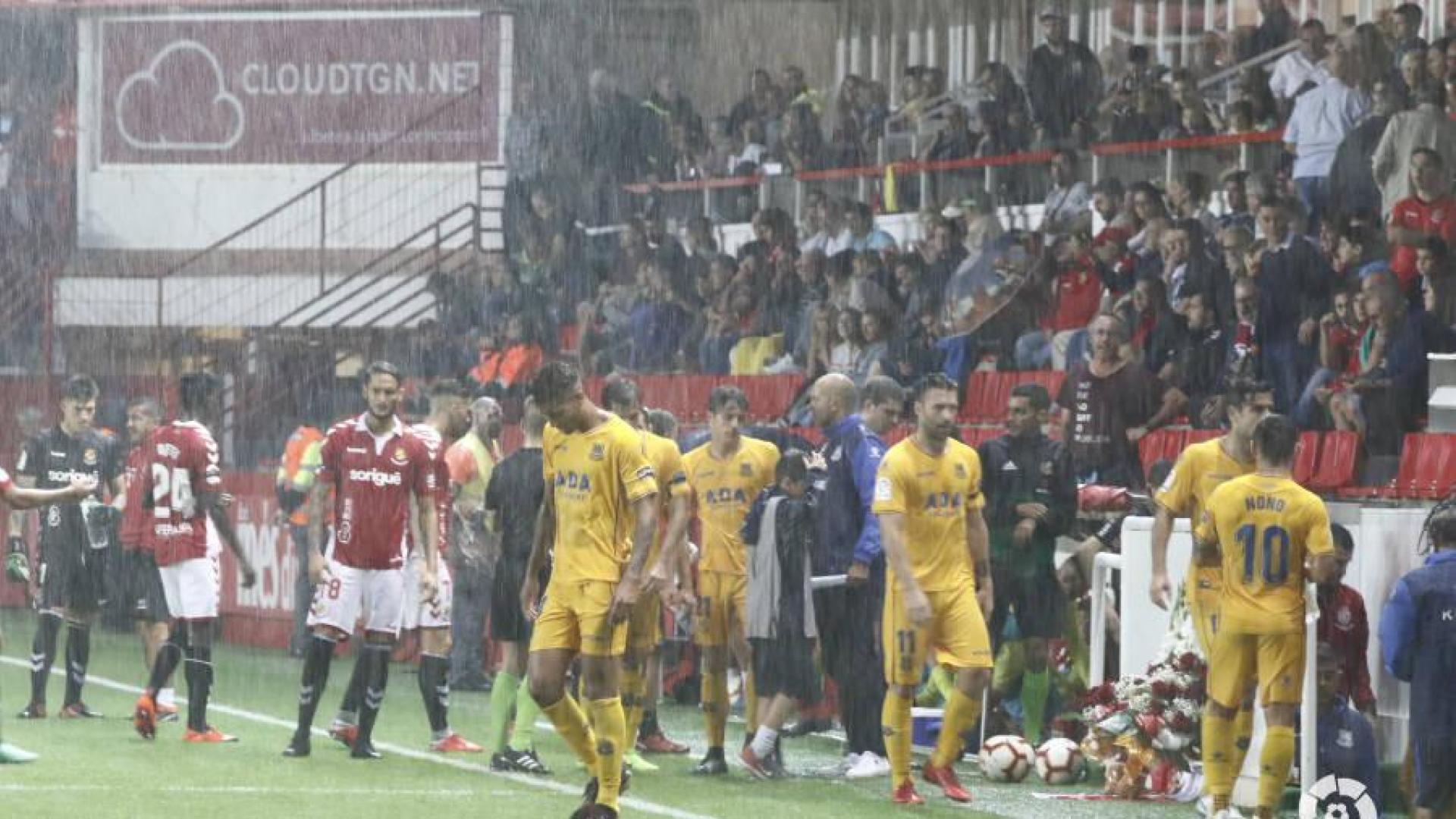 Suspendido hasta el lunes el Nástic-Alcorcón por un fallo eléctrico