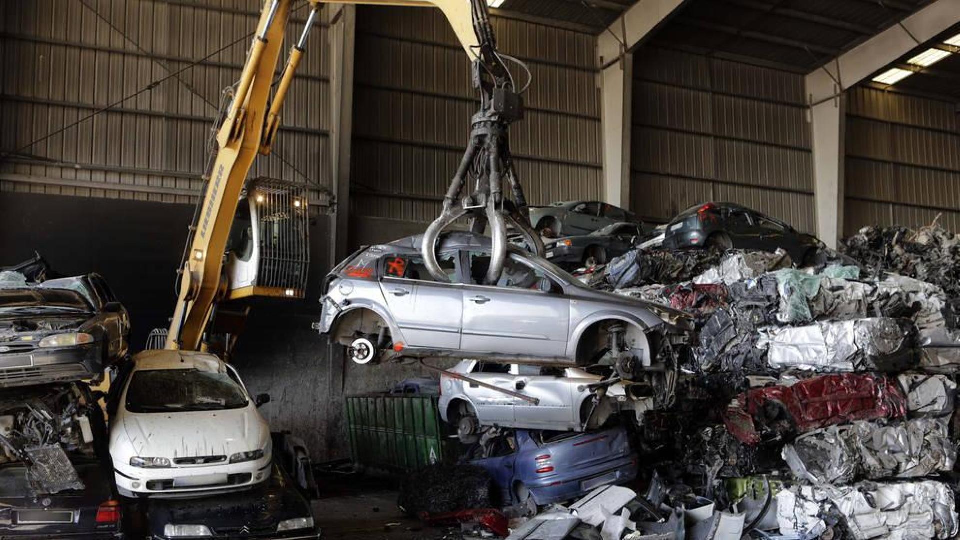 Las bajas de coches han caído un 30% desde el fin de los planes PIVE
