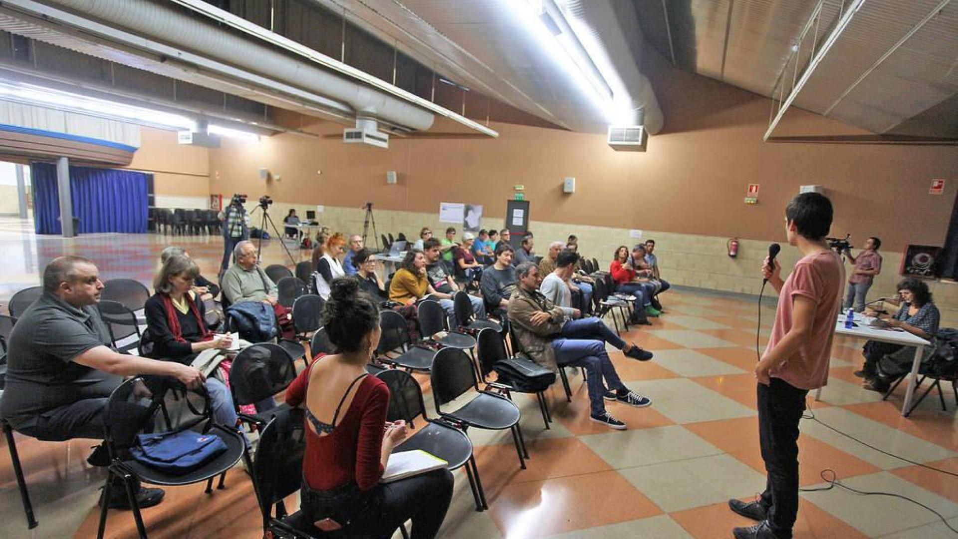 Vecinos de la Rochapea dicen que el único fin de la zona azul es recaudar