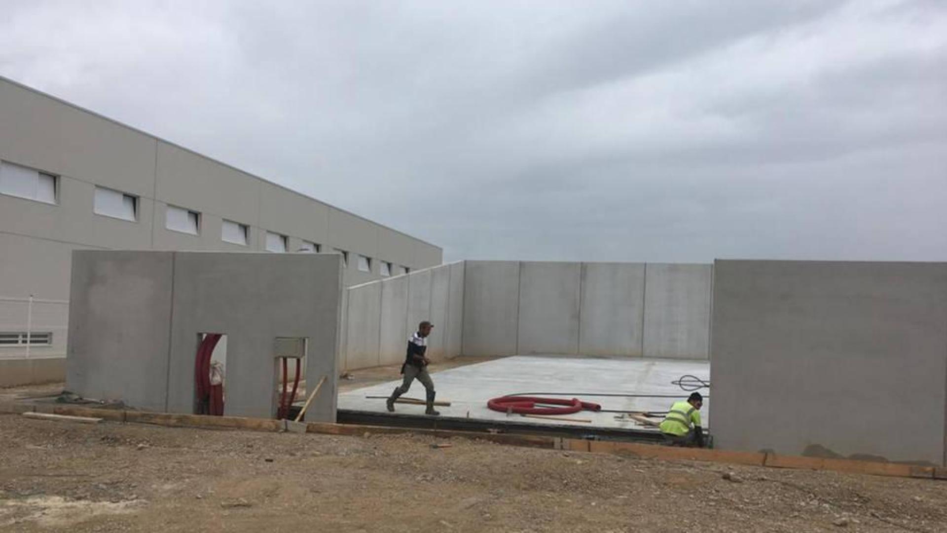 Comienza la adecuación de cinco puntos limpios en la Ribera Alta