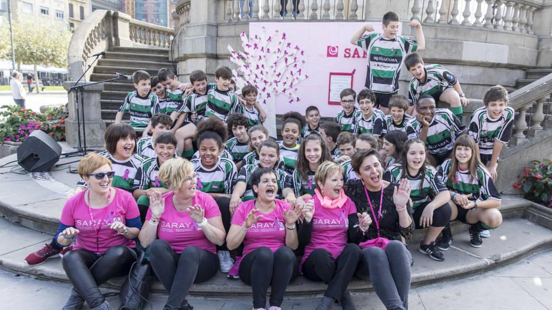 Hasta el 'Haka' lucha por el cáncer de mama