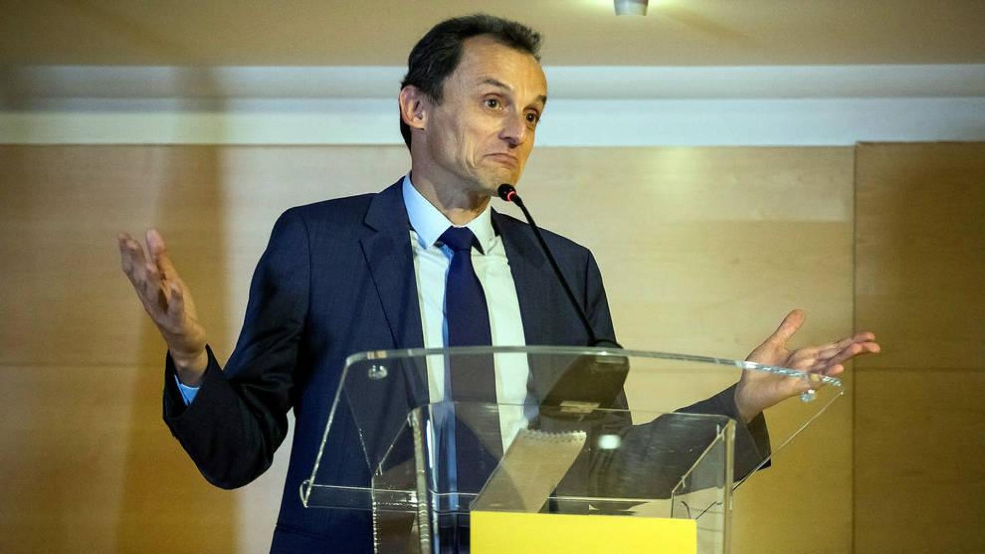 Pedro Duque: "Compramos la casa y un notario nos recomendó crear una sociedad instrumental"