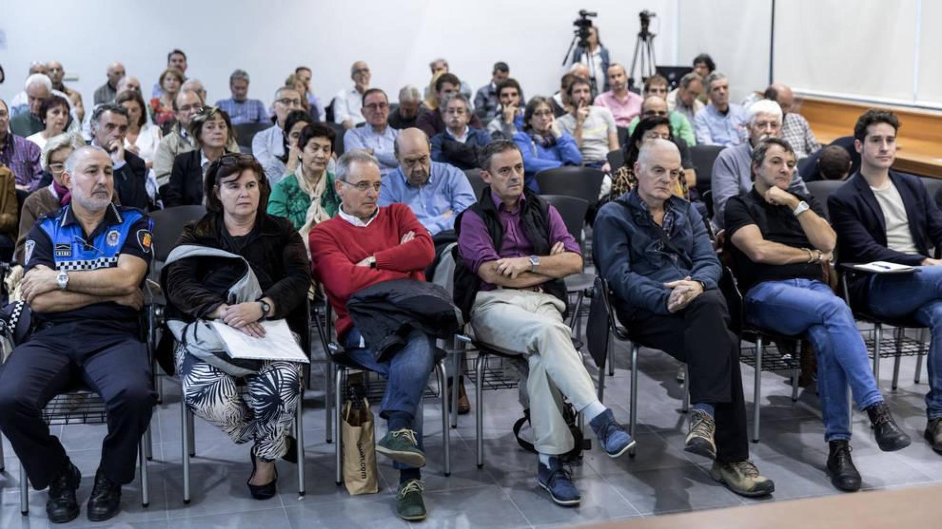 Bibliotecarios de Iturrama denuncian bajas laborales por la ventilación