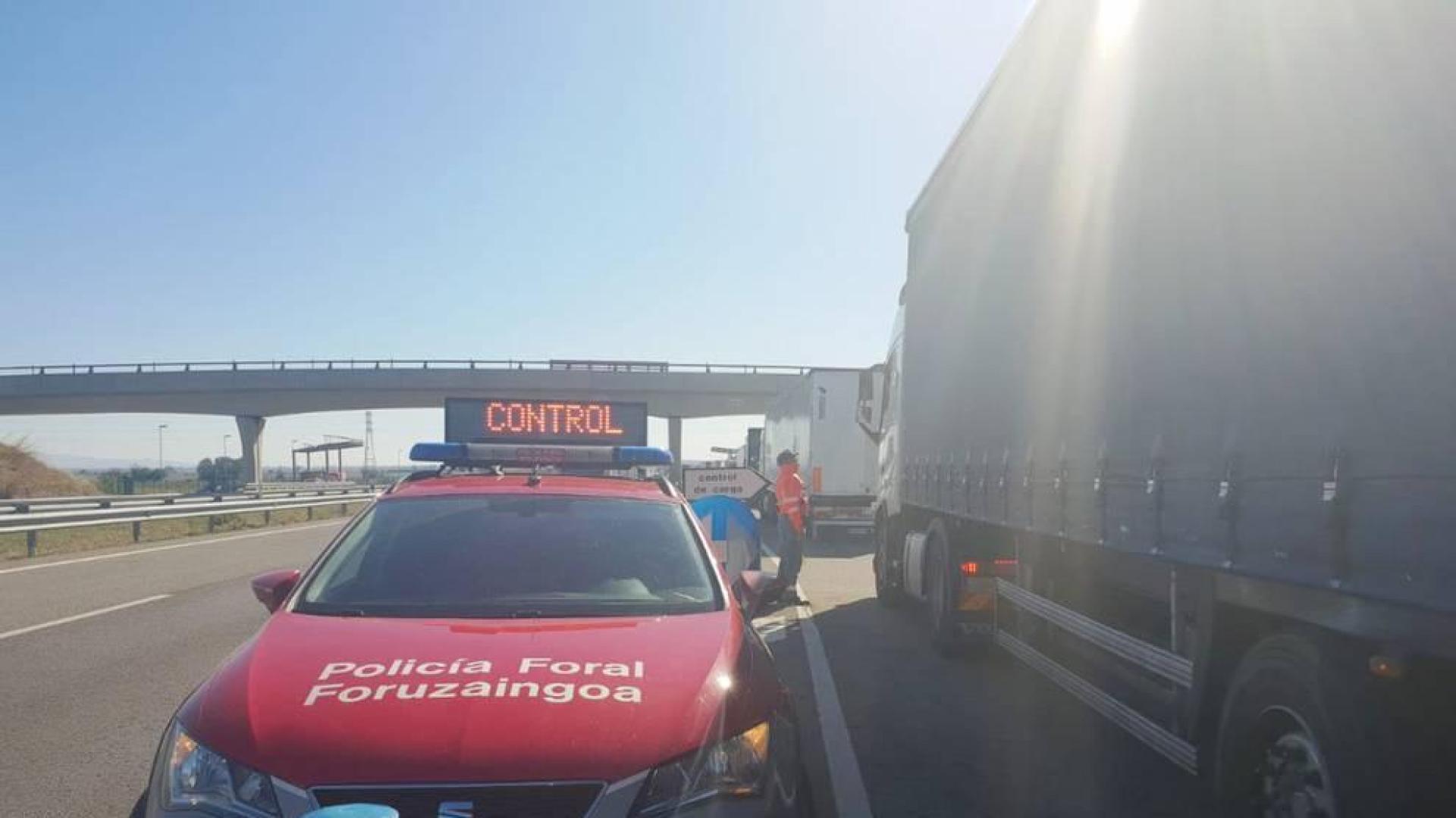 Denunciado un conductor de camión por sobrecarga y positivo en drogas en Buñuel