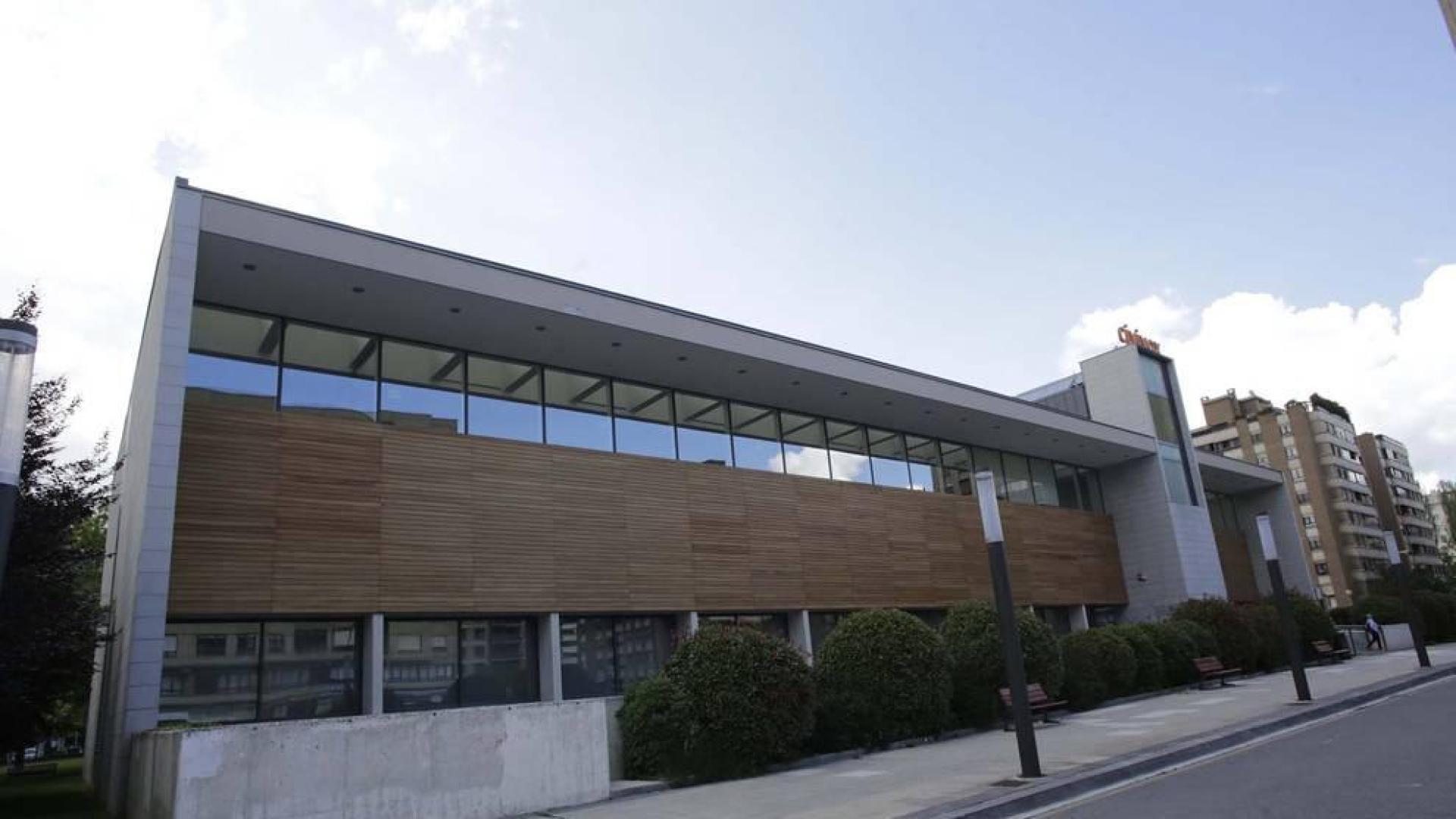 Malestar por las altas temperaturas en la biblioteca de Iturrama