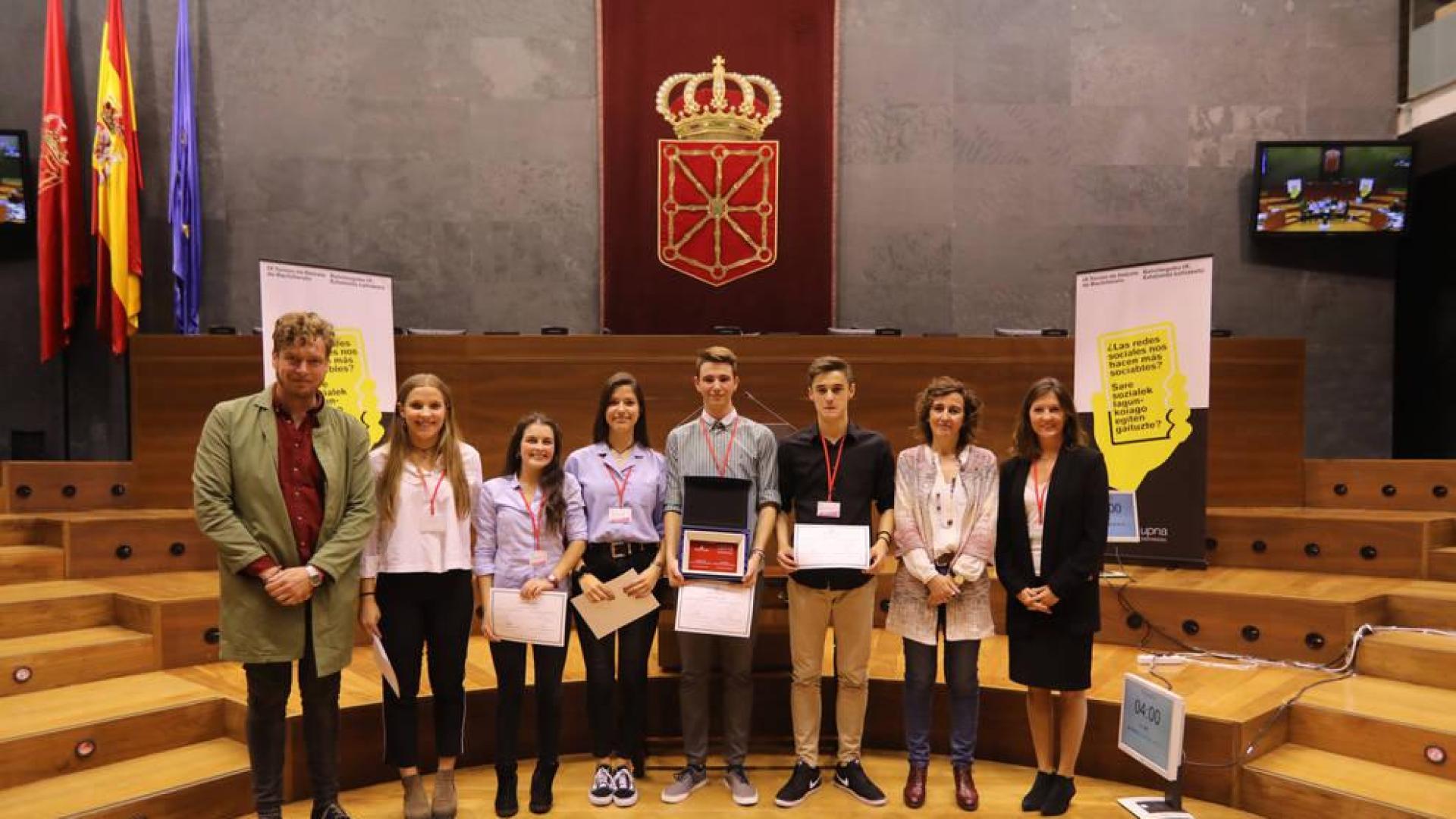 El IES Navarro Villoslada gana el IX Torneo de Debate de Bachillerato