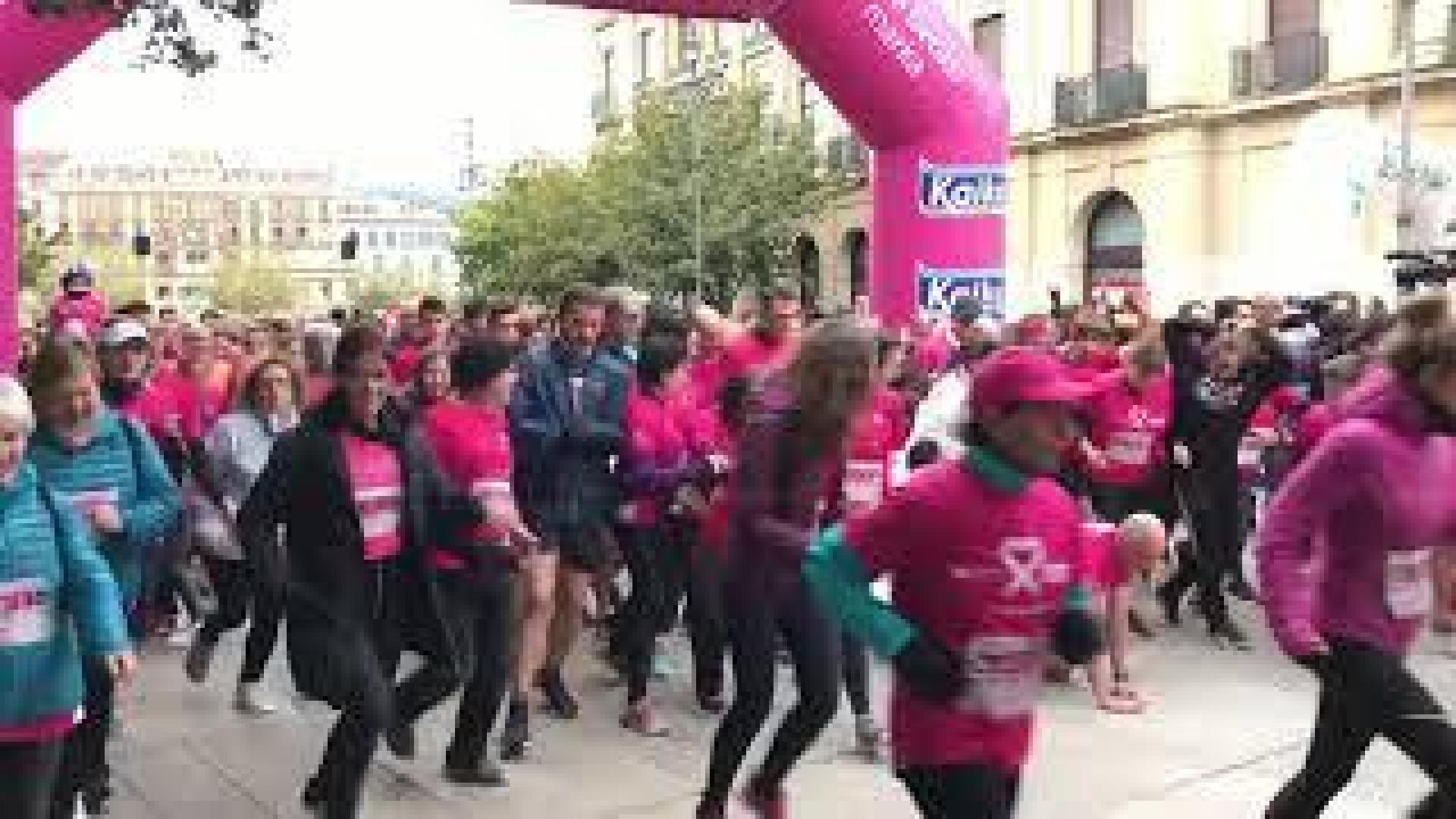 Salida de la VII carrera contra el cáncer de mama