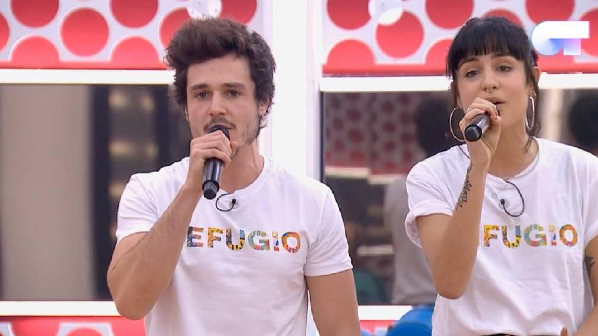 Una vaca se 'cuela' en el primer pase de micros de Natalia y Miki