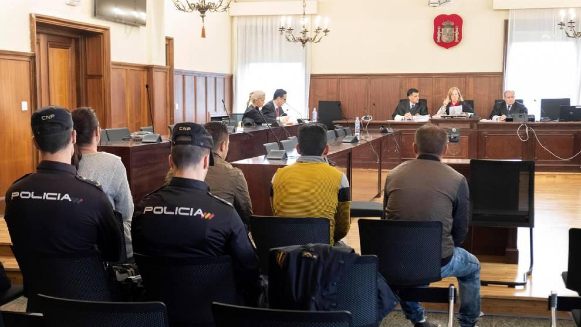 Tres acusados de una violación grupal dicen que hubo sexo pero consentido