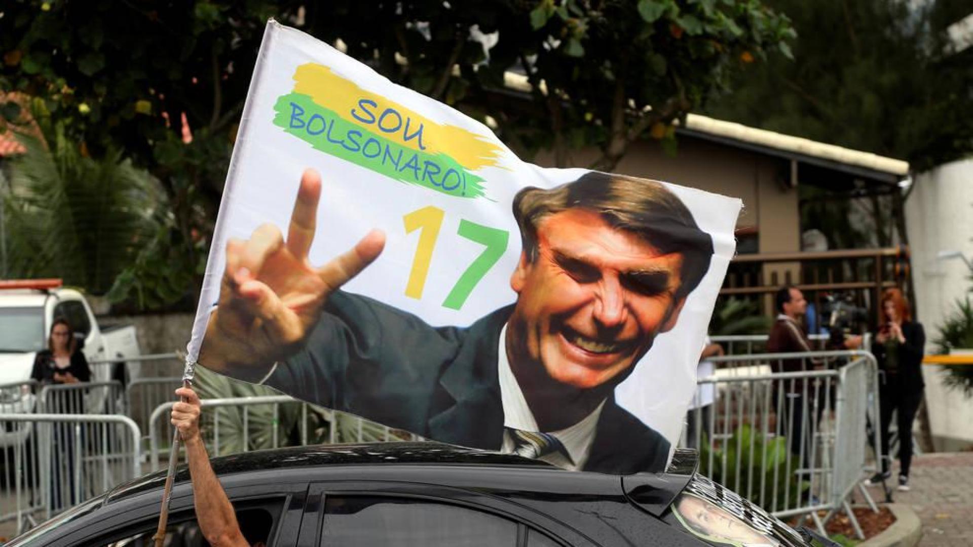 Bolsonaro dice que gobernará para todos y rechaza la etiqueta de homófóbo