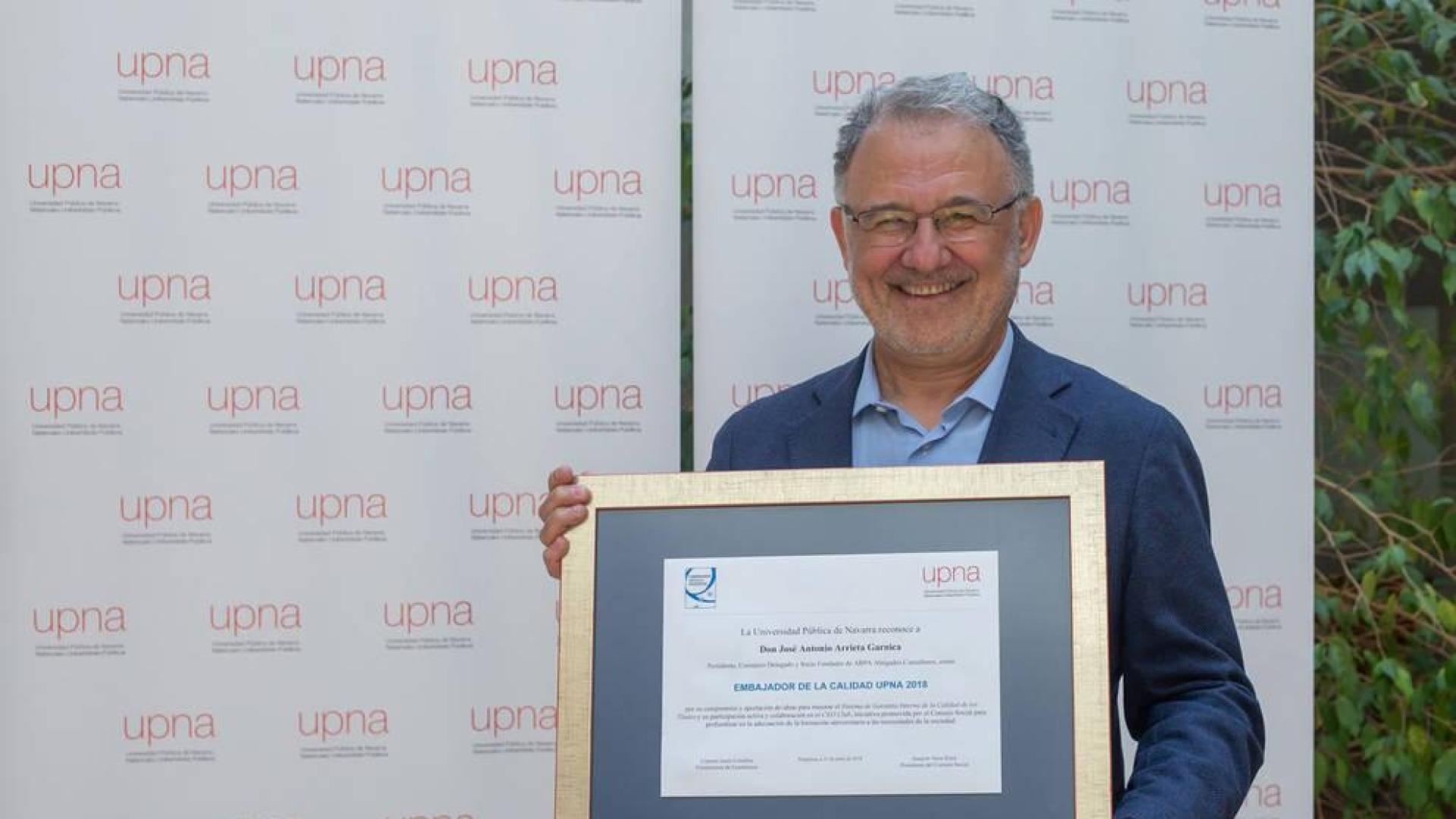 La UPNA distingue a José Antonio Arrieta como embajador de calidad
