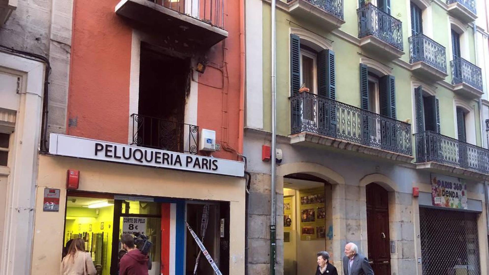 Seis heridos, dos muy graves, en un incendio de madrugada en la calle Mayor de Pamplona