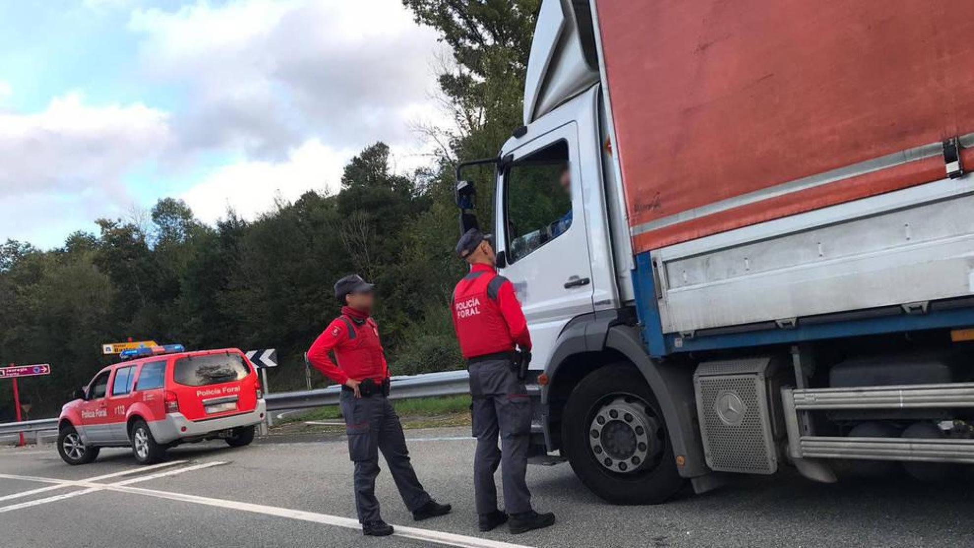 Denunciados en Elizondo dos camioneros por dar positivo en cocaína
