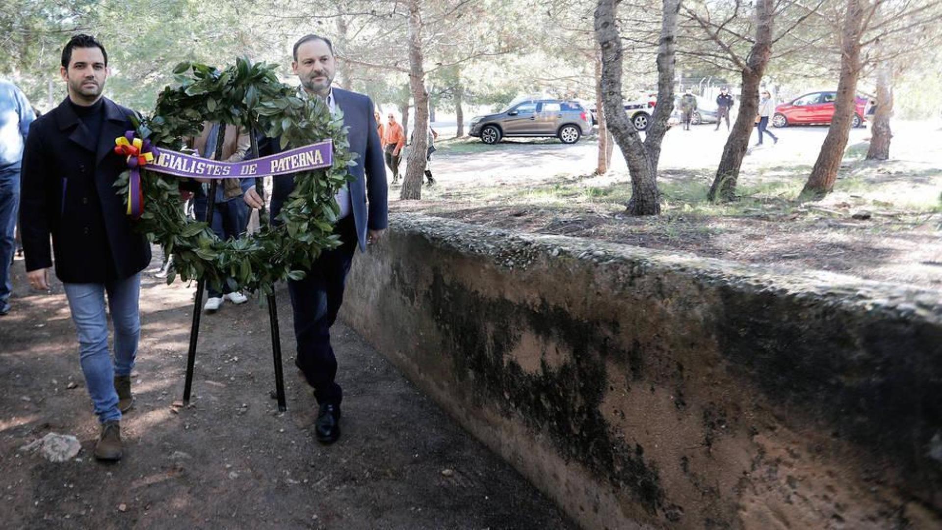 Ábalos pide a la familia Franco "humildad por ellos mismos"